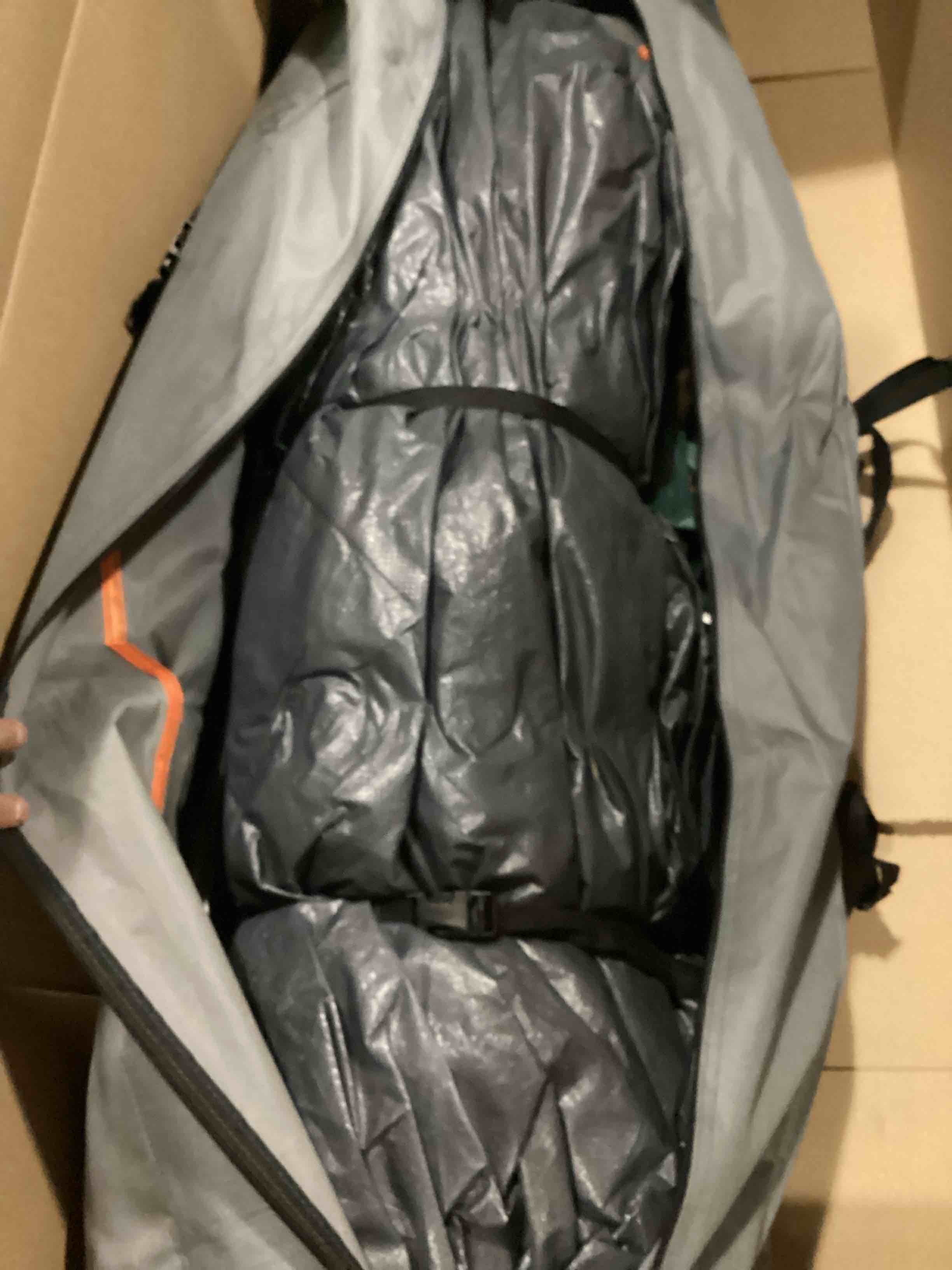 https://s3.amazonaws.com/lotting-images-prod/bidfta/BLU5884136_1724176595801.jpeg