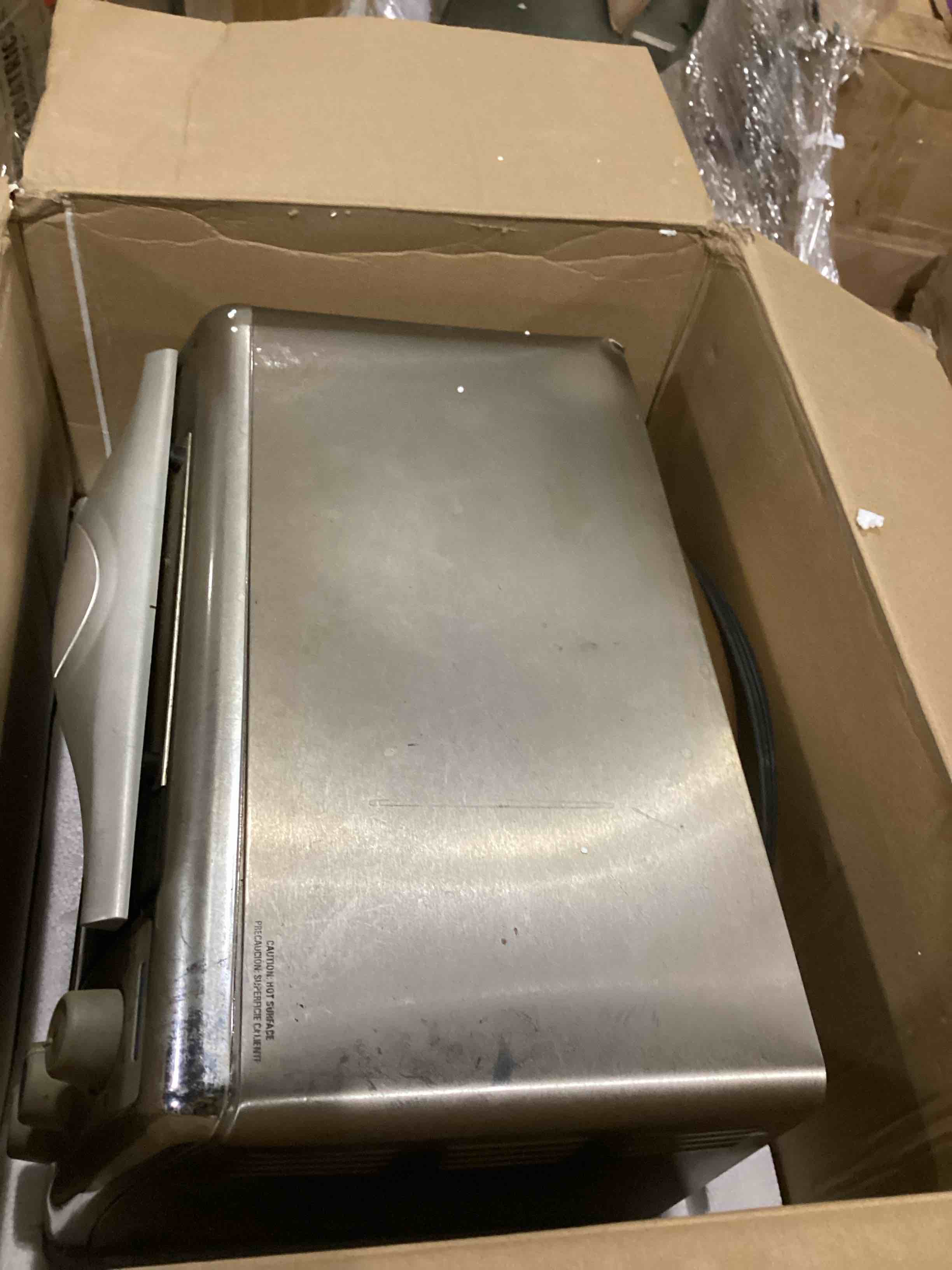 https://s3.amazonaws.com/lotting-images-prod/bidfta/BLU5884690_1724935132789.jpeg