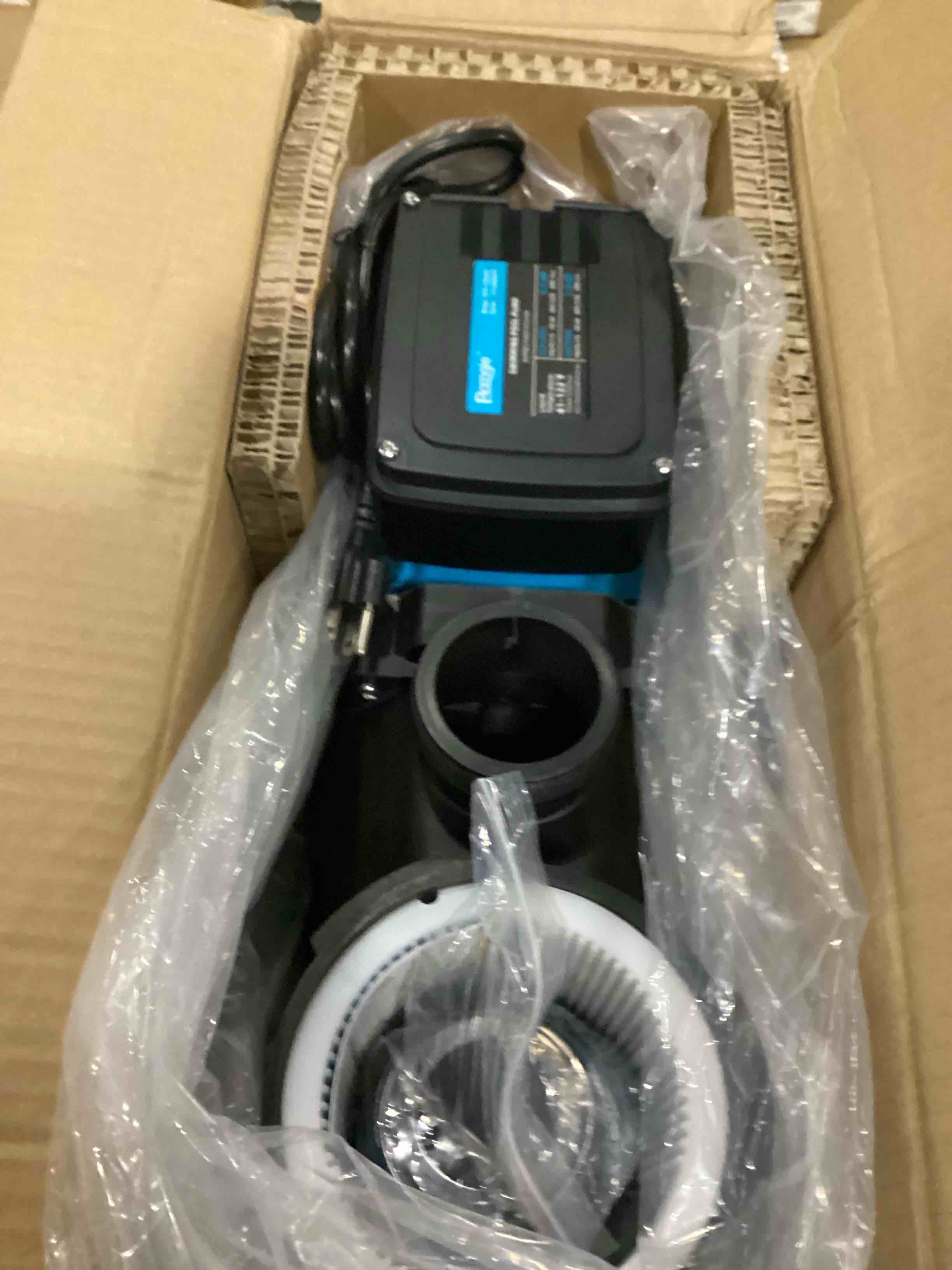 https://s3.amazonaws.com/lotting-images-prod/bidfta/BLU5884713_1724937981484.jpeg