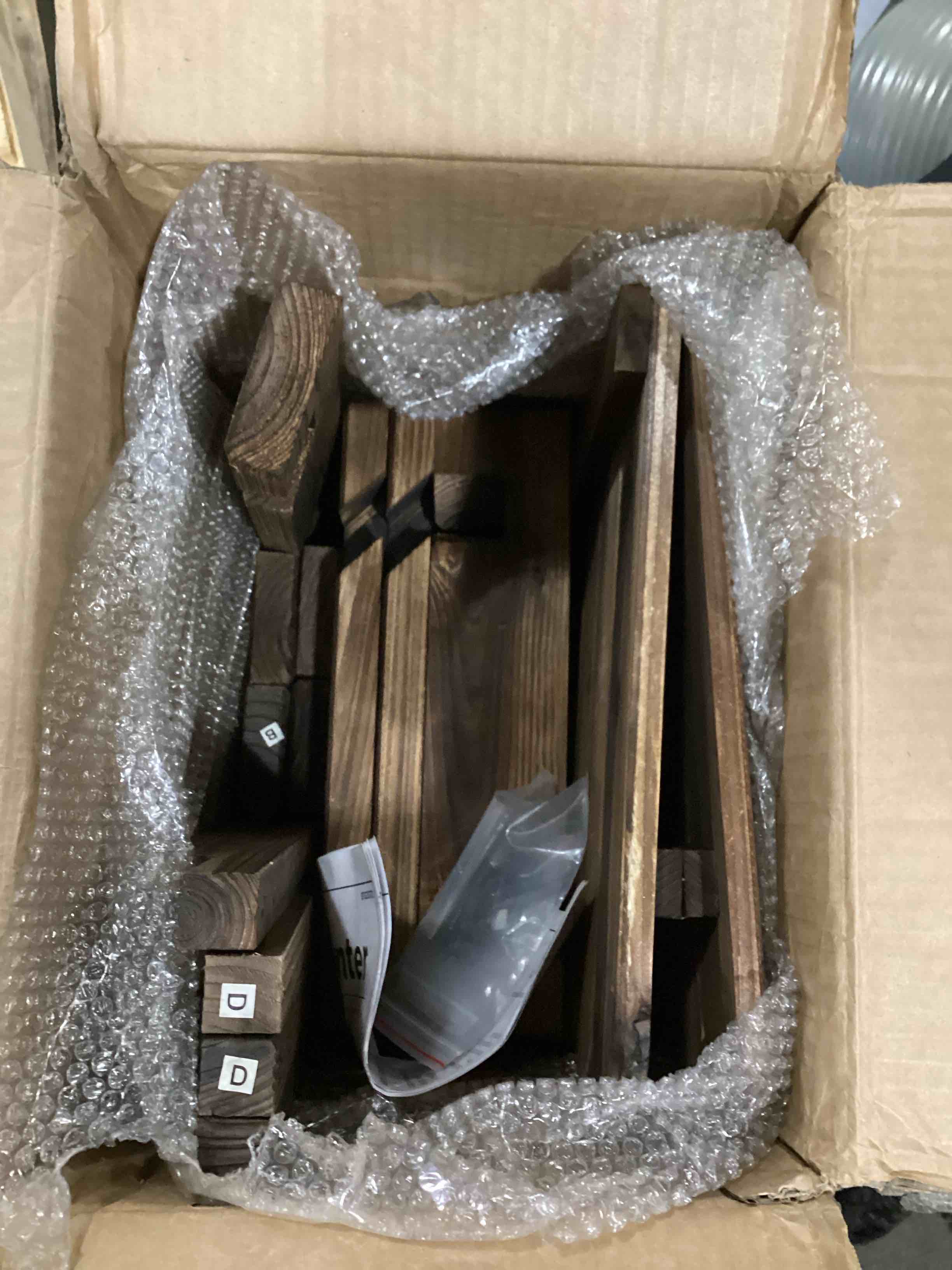 https://s3.amazonaws.com/lotting-images-prod/bidfta/BLU5884716_1724938286368.jpeg