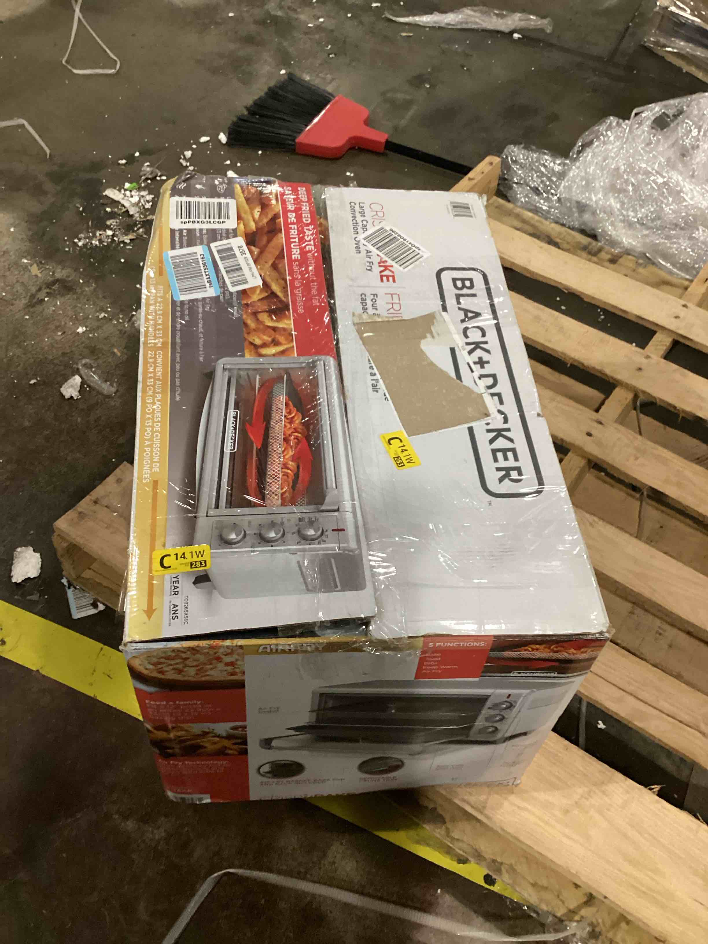 https://s3.amazonaws.com/lotting-images-prod/bidfta/BLU5884765_1724949874294.jpeg