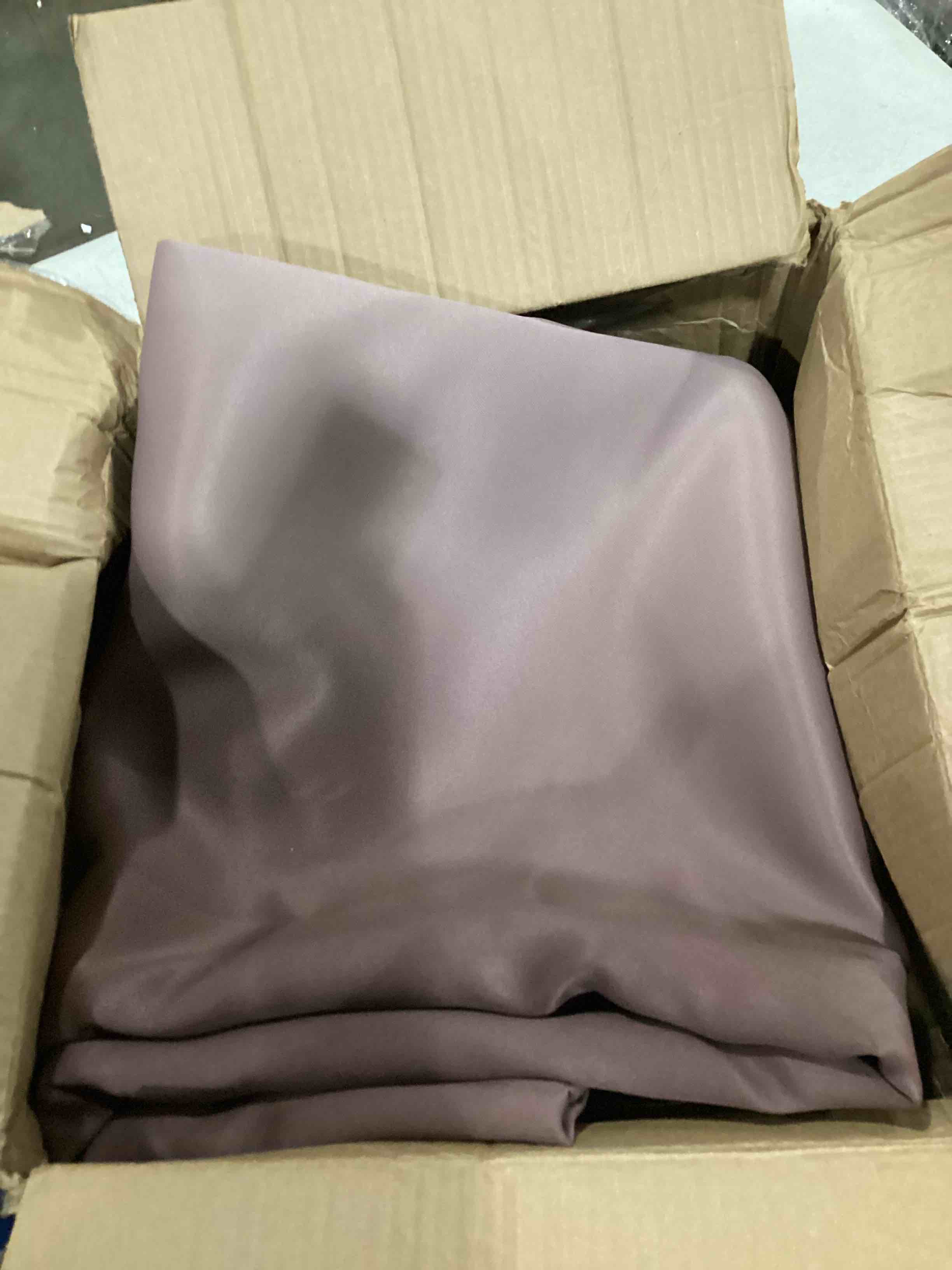 https://s3.amazonaws.com/lotting-images-prod/bidfta/BLU5884908_1725453261313.jpeg