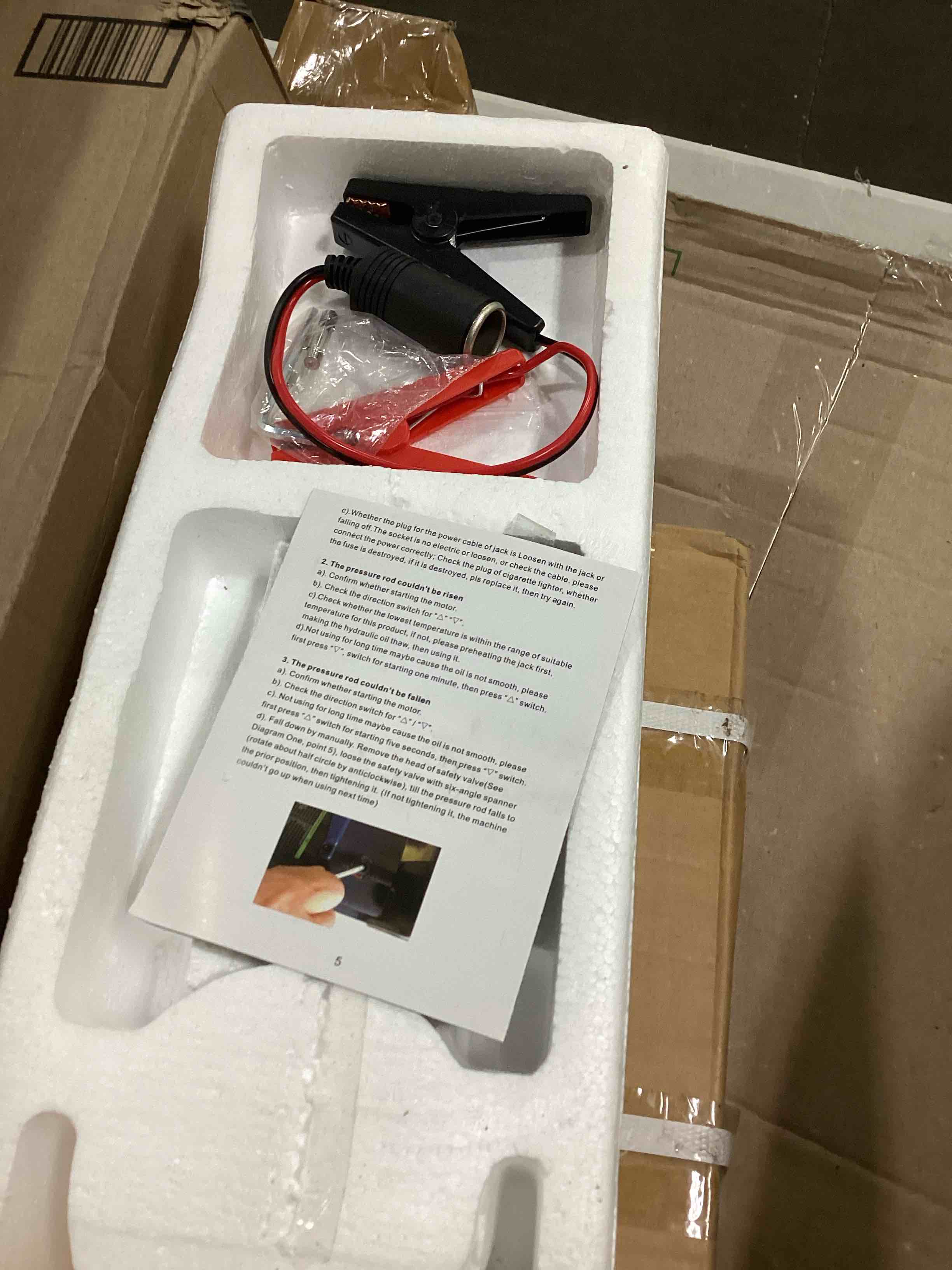 https://s3.amazonaws.com/lotting-images-prod/bidfta/BLU5885787_1719401873179.jpeg