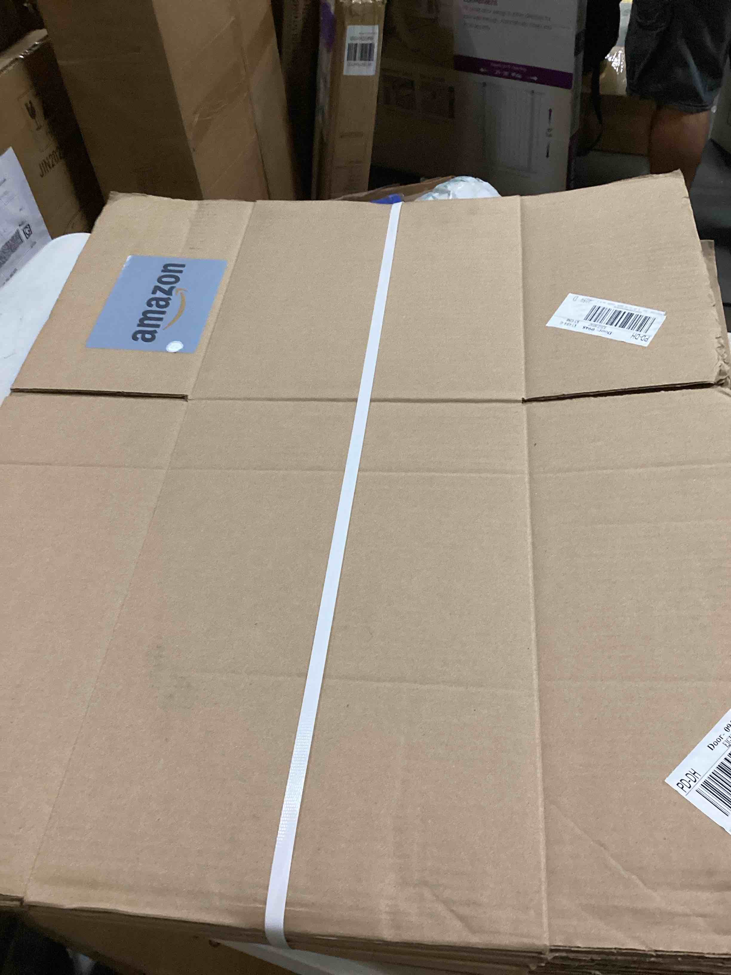 https://s3.amazonaws.com/lotting-images-prod/bidfta/BLU5885876_1719487703468.jpeg