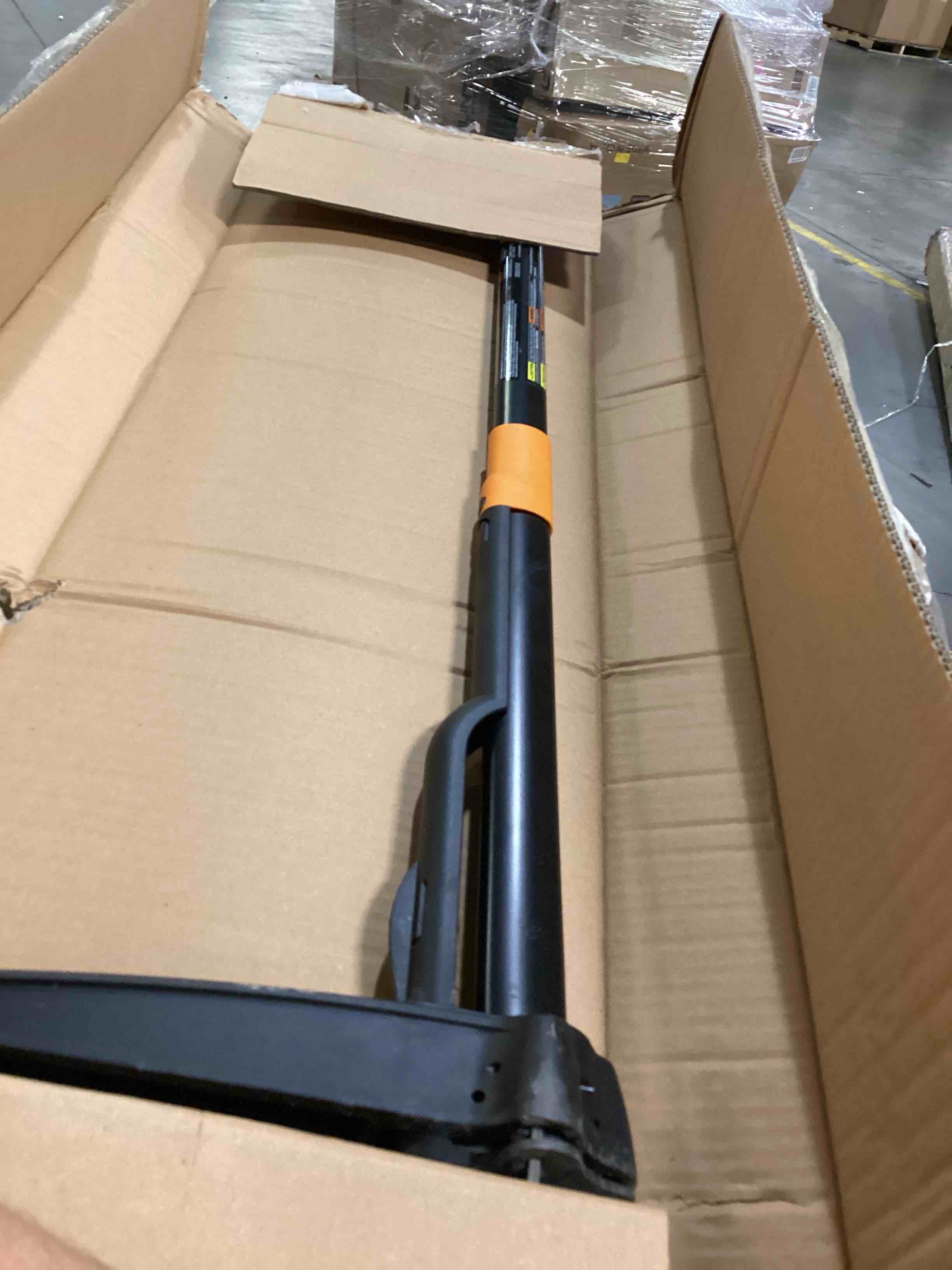 https://s3.amazonaws.com/lotting-images-prod/bidfta/BLU5886247_1719854771113.jpeg