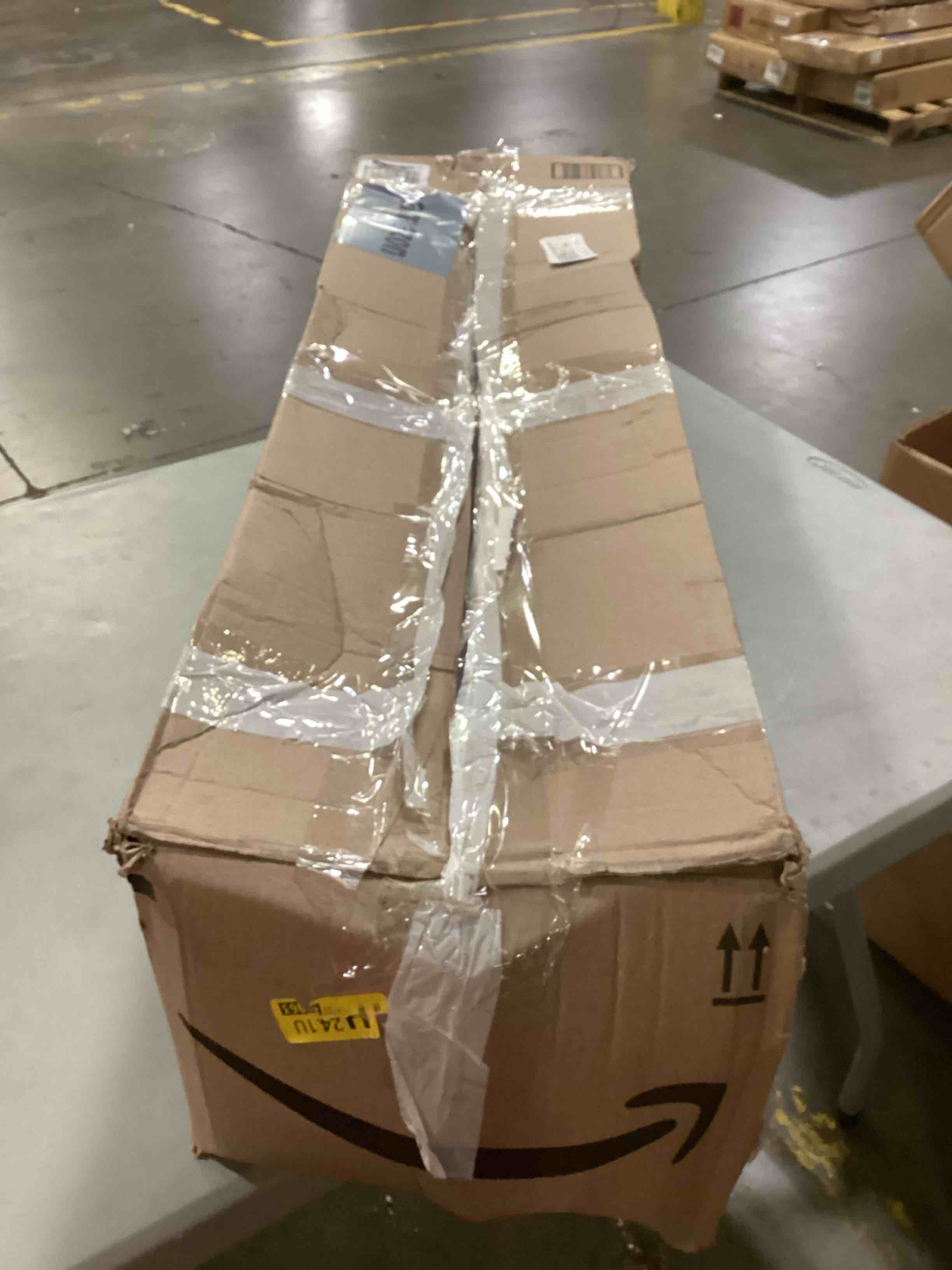 https://s3.amazonaws.com/lotting-images-prod/bidfta/BLU5887009_1723467331613.jpeg