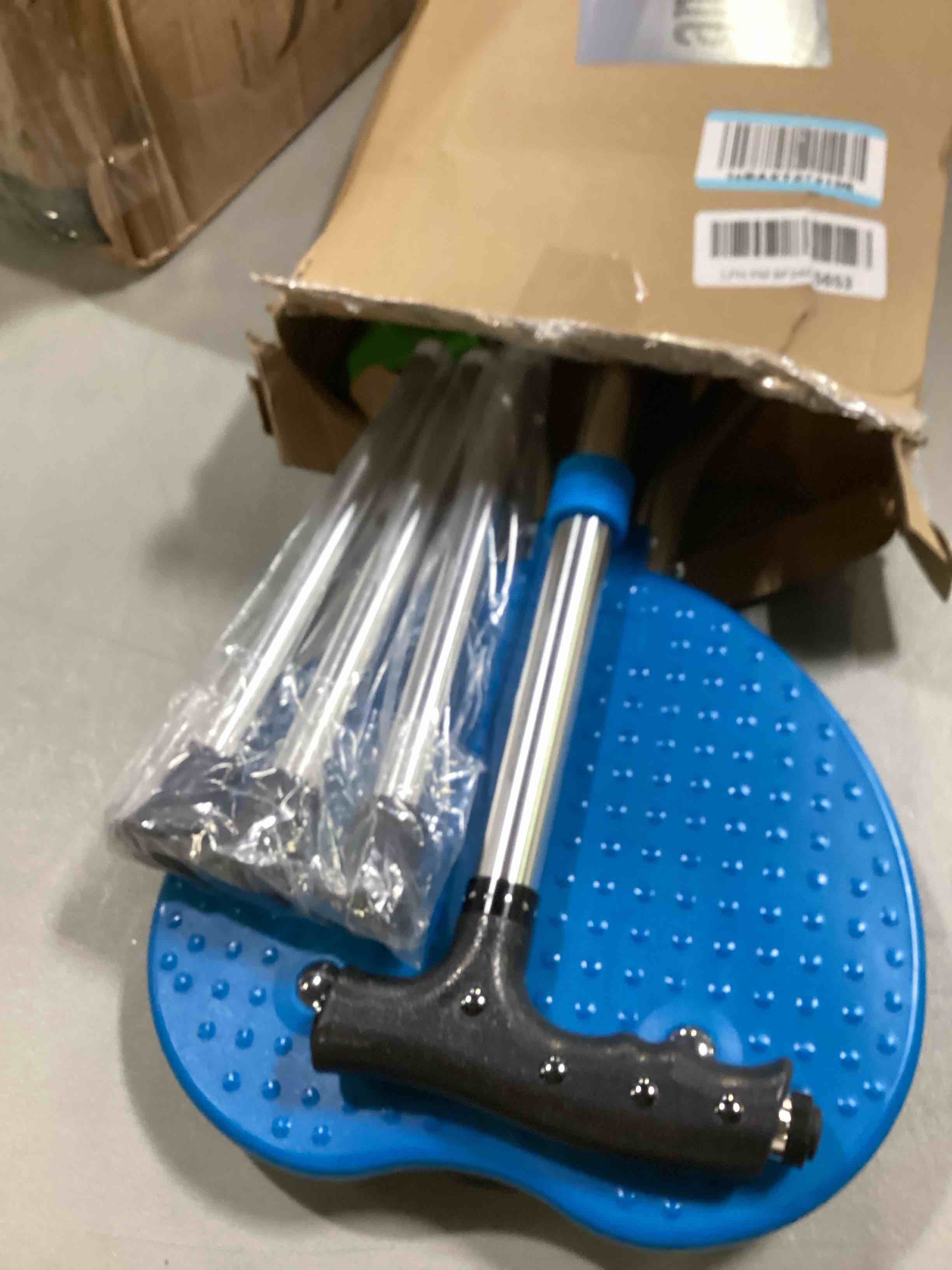 https://s3.amazonaws.com/lotting-images-prod/bidfta/BLU5887374_1723654211979.jpeg