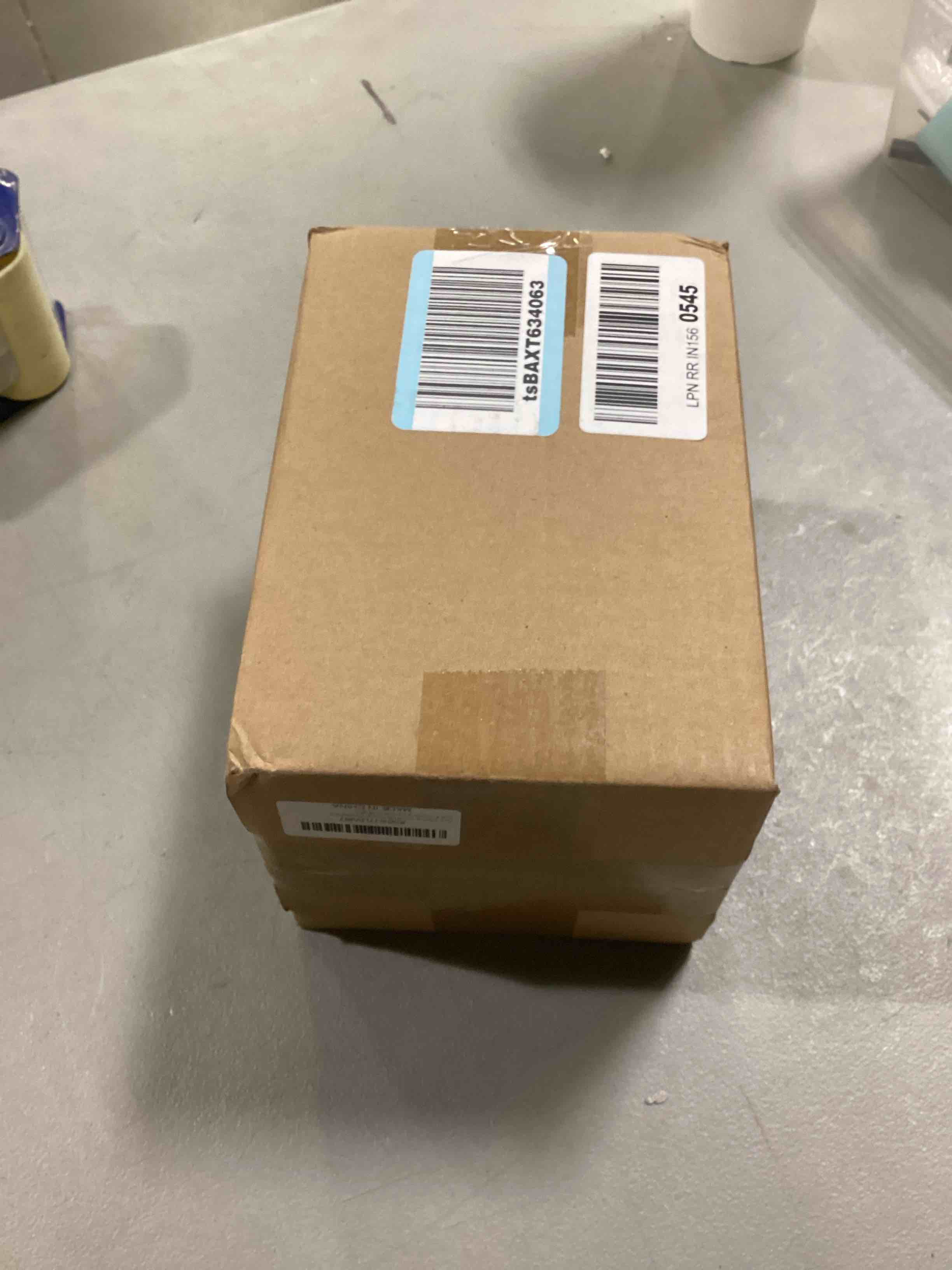 https://s3.amazonaws.com/lotting-images-prod/bidfta/BLU5887640_1723737087400.jpeg