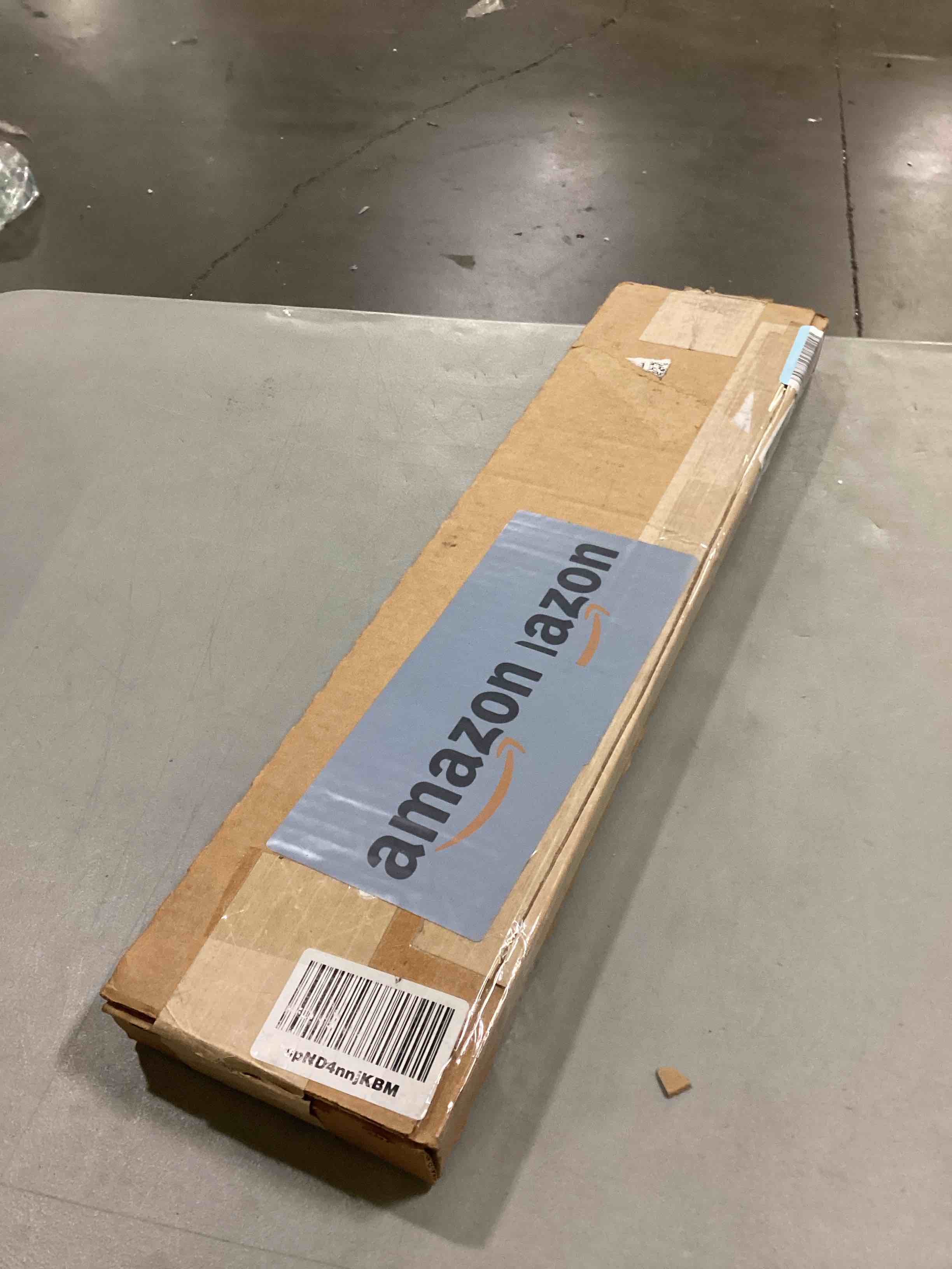 https://s3.amazonaws.com/lotting-images-prod/bidfta/BLU5887744_1723749663182.jpeg