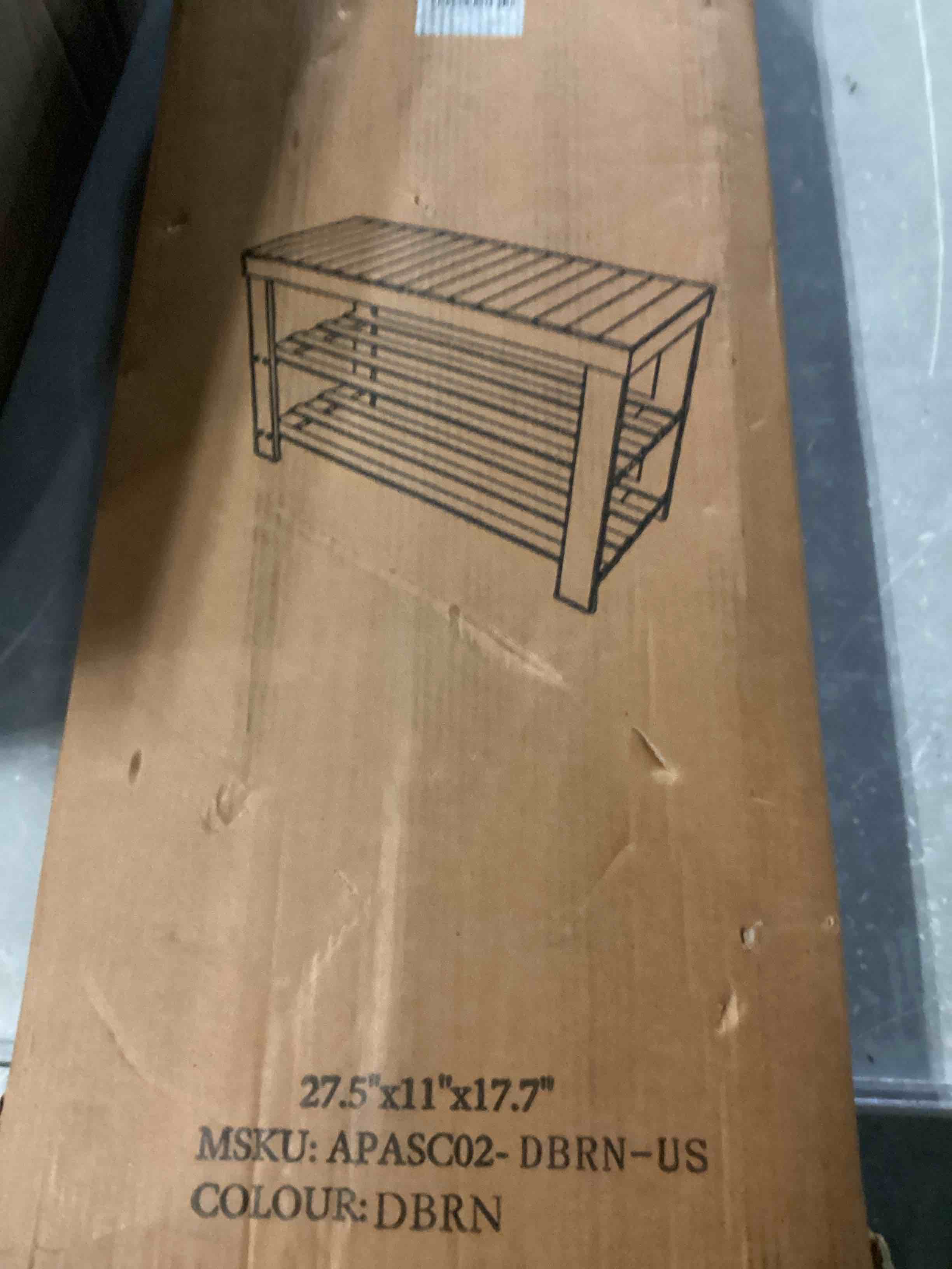 https://s3.amazonaws.com/lotting-images-prod/bidfta/BLU5889245_1713961561510.jpeg