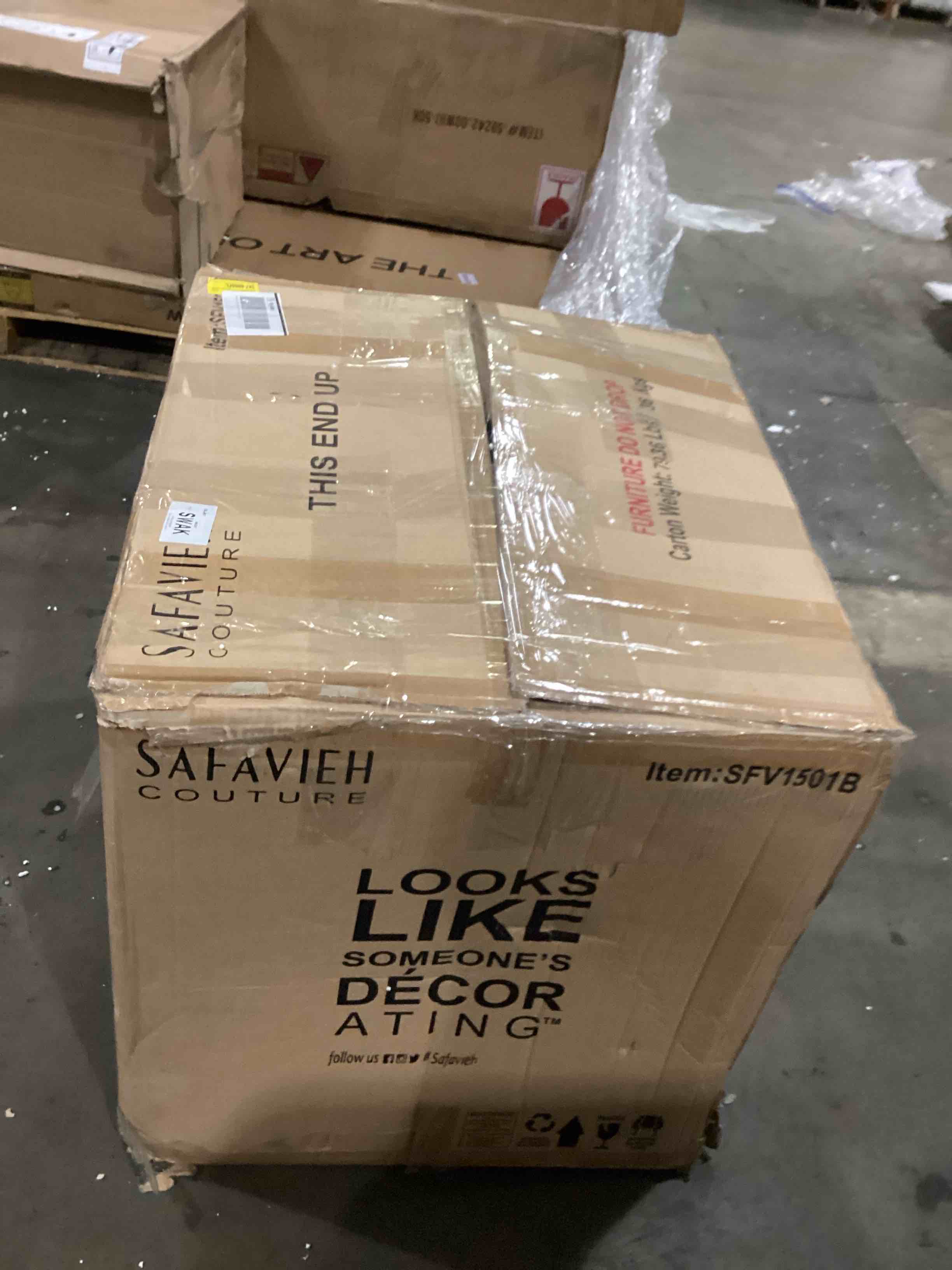 https://s3.amazonaws.com/lotting-images-prod/bidfta/BLU5889448_1711546002266.jpeg
