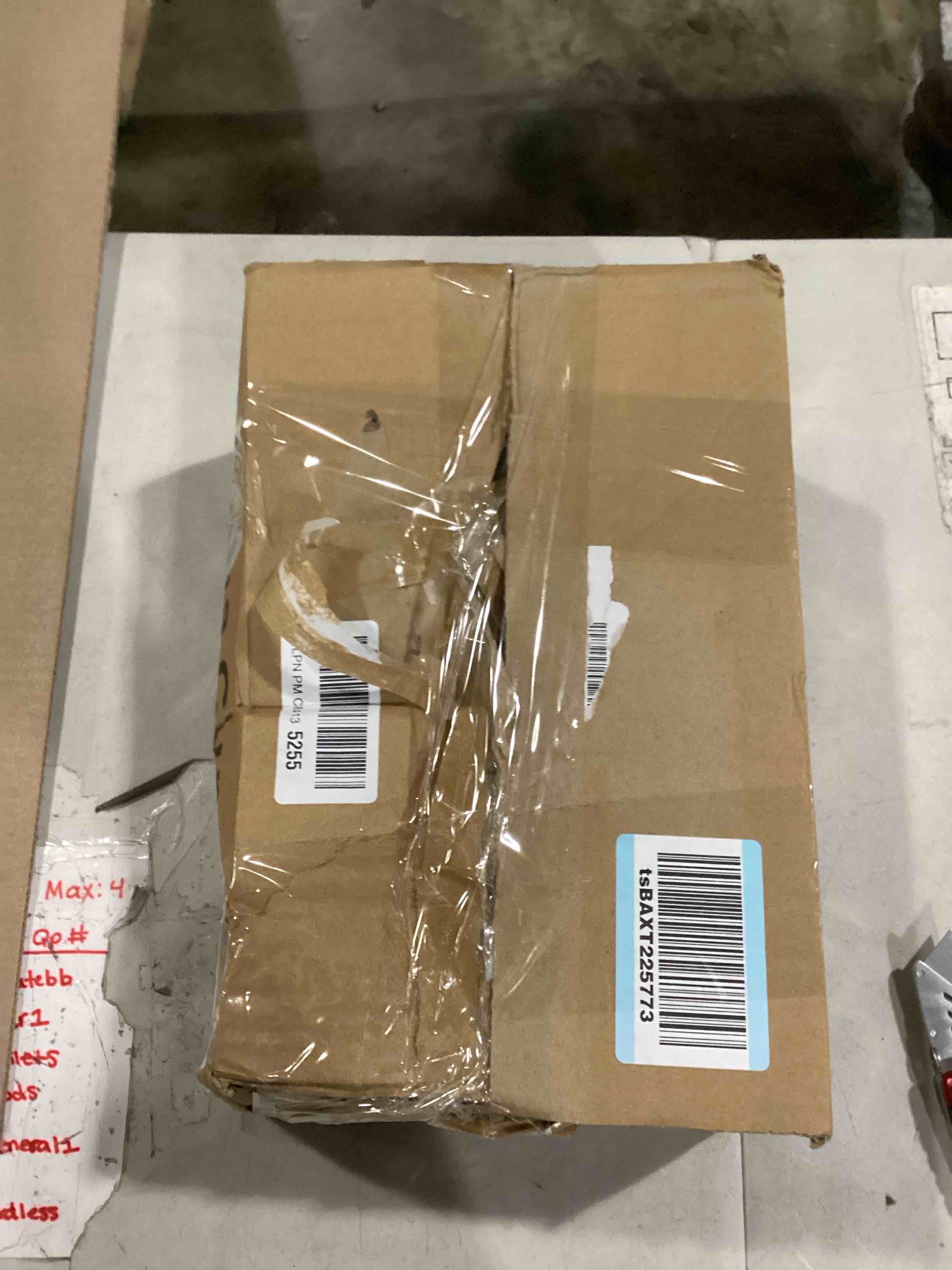 https://s3.amazonaws.com/lotting-images-prod/bidfta/BLU5889776_1712164821759.jpeg