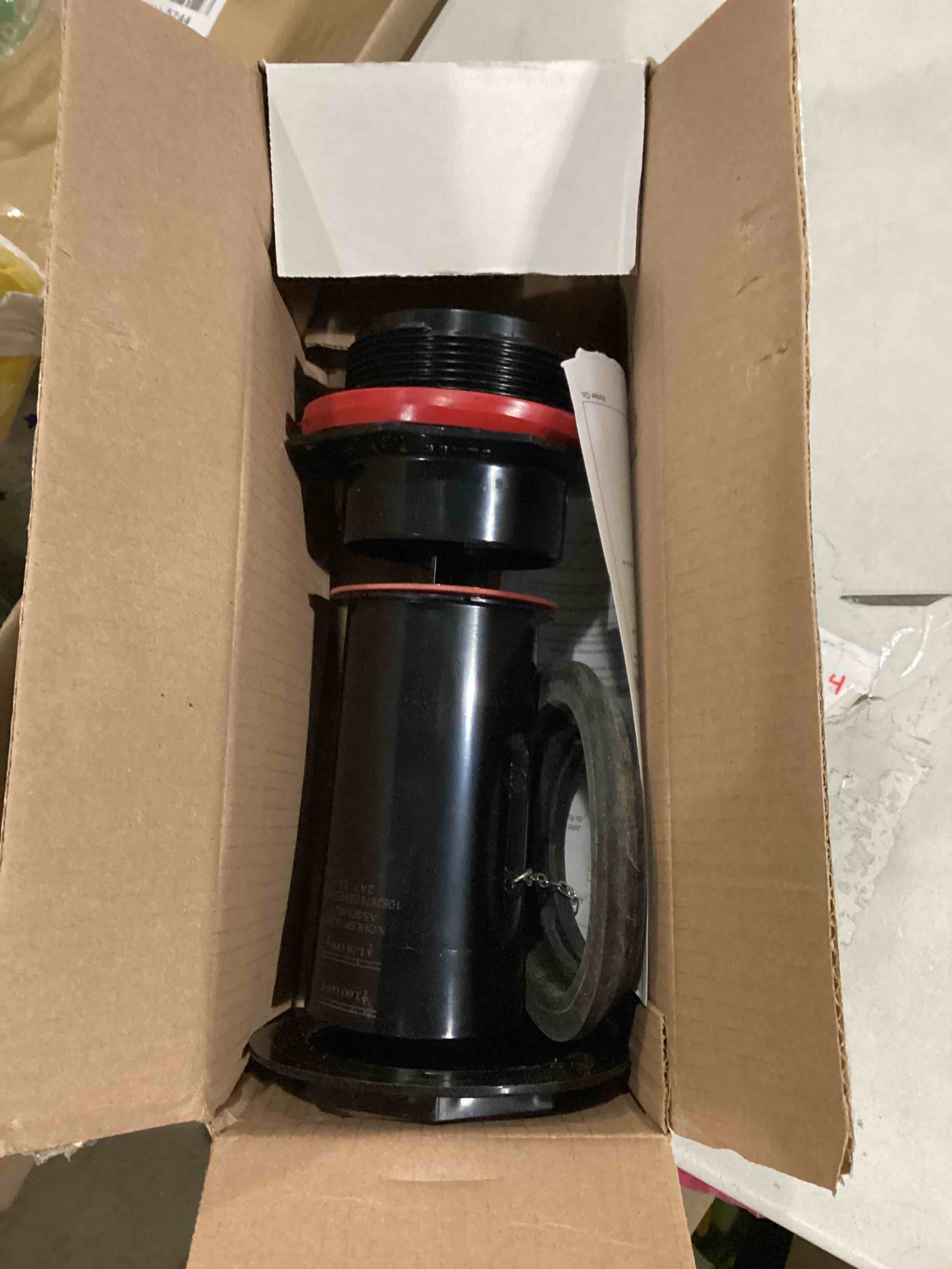 https://s3.amazonaws.com/lotting-images-prod/bidfta/BLU5889952_1712250319248.jpeg