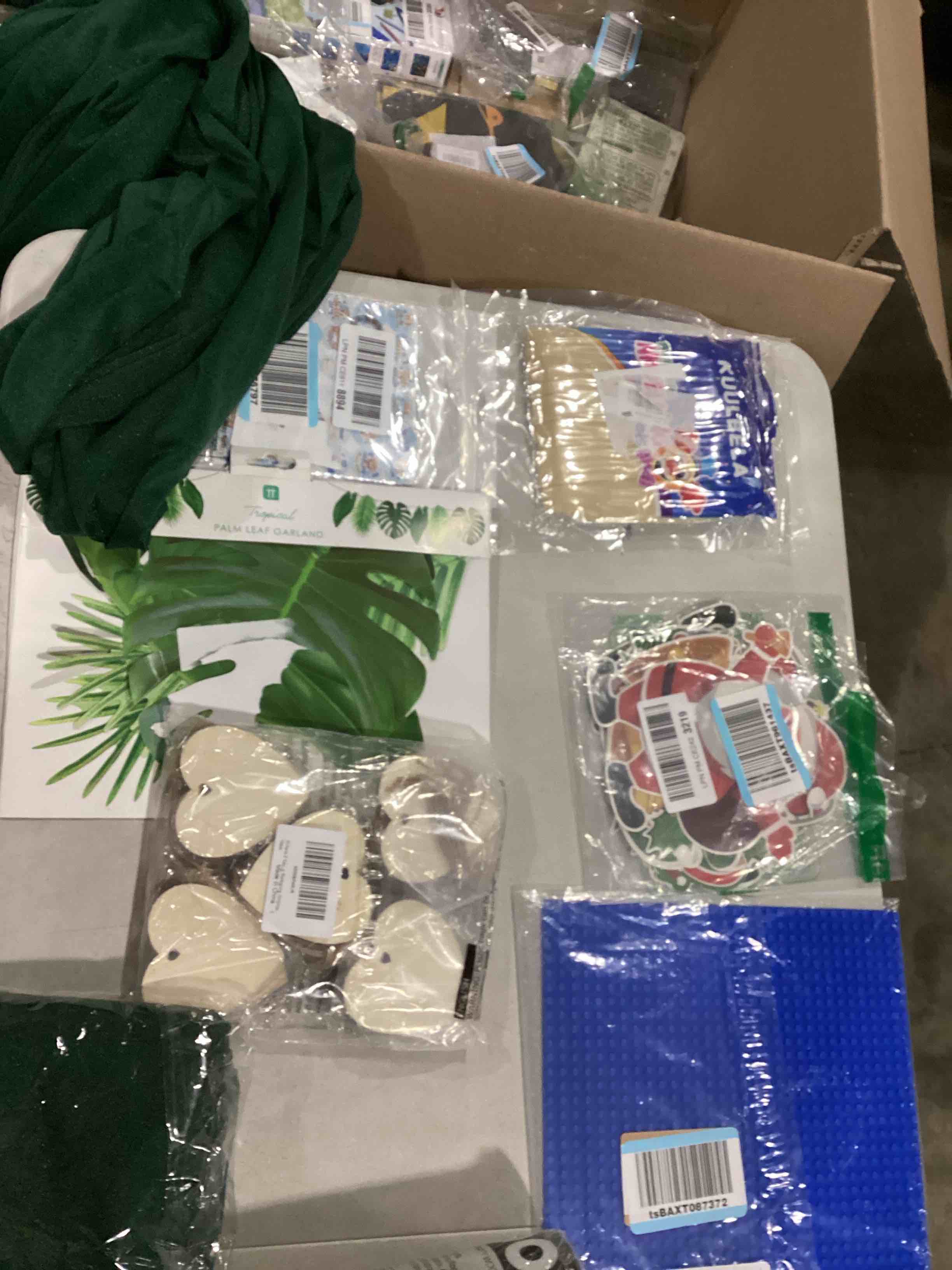 https://s3.amazonaws.com/lotting-images-prod/bidfta/BLU5890044_1712330158428.jpeg