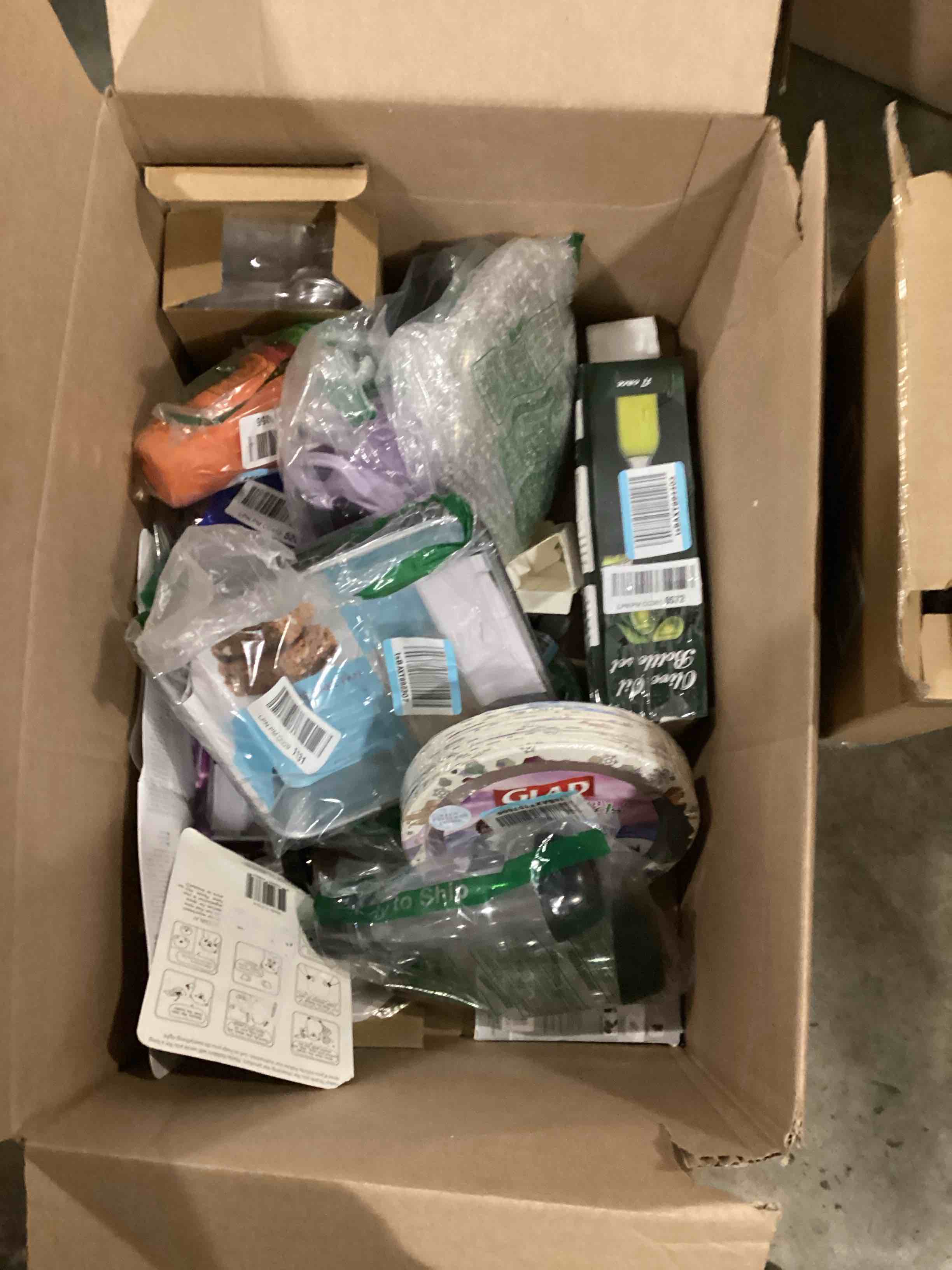 https://s3.amazonaws.com/lotting-images-prod/bidfta/BLU5890048_1712331531954.jpeg