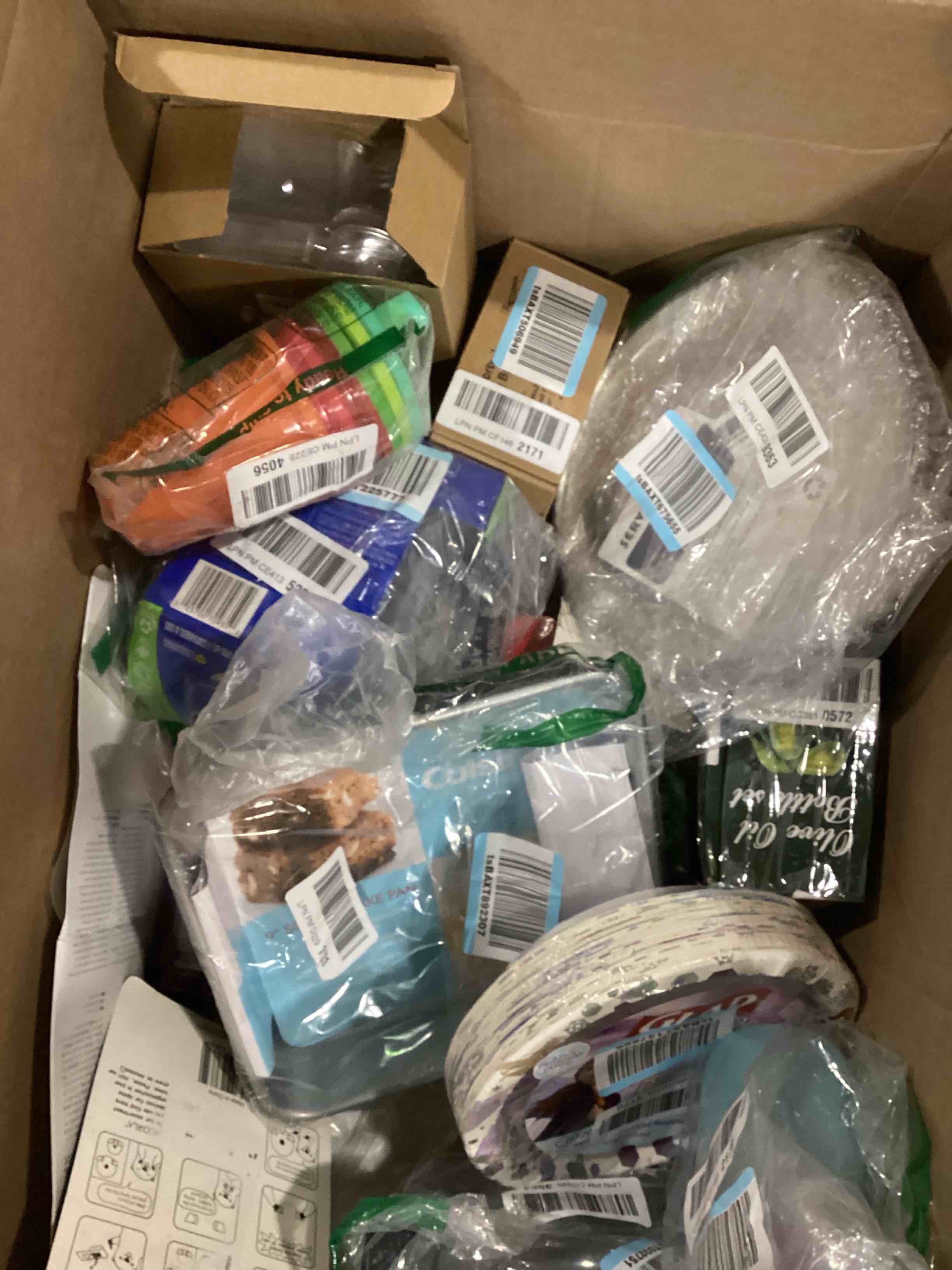 https://s3.amazonaws.com/lotting-images-prod/bidfta/BLU5890048_1712331539821.jpeg