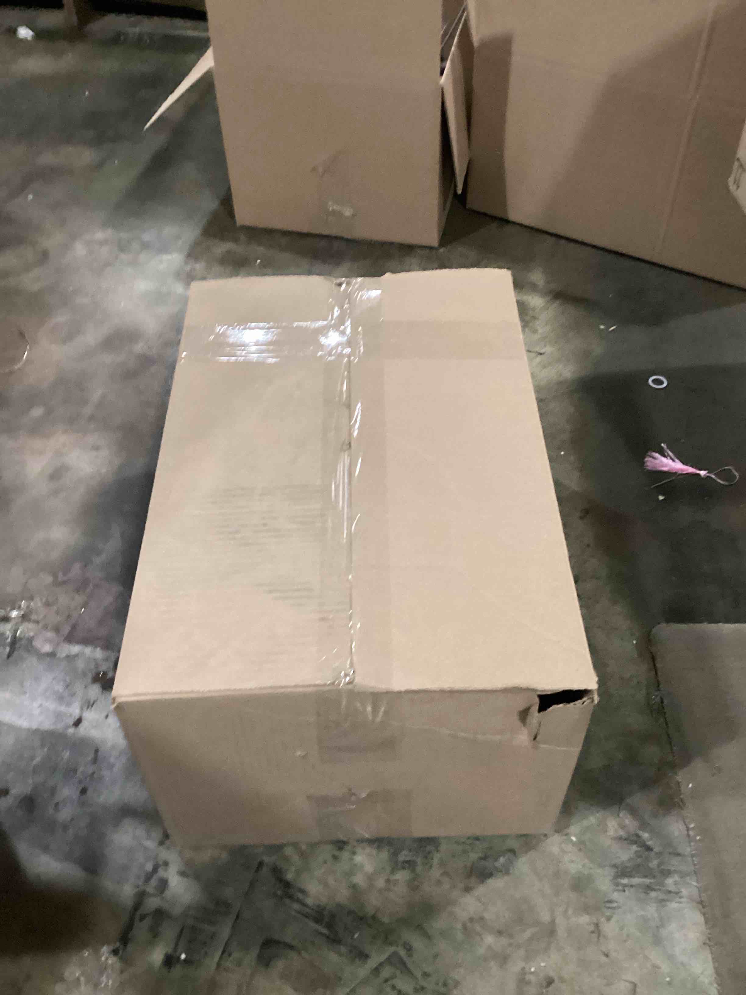 https://s3.amazonaws.com/lotting-images-prod/bidfta/BLU5890048_1712331614196.jpeg
