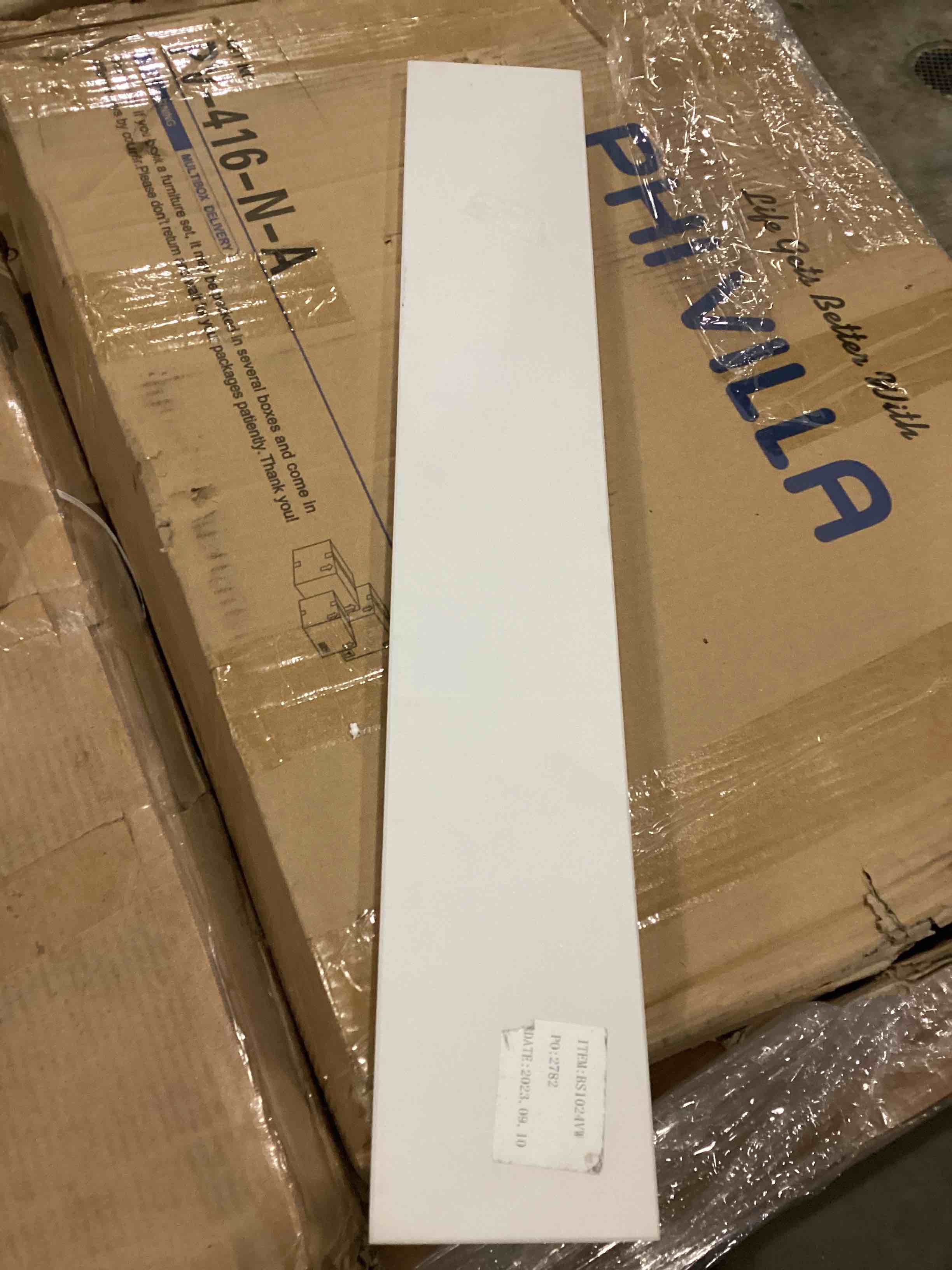 https://s3.amazonaws.com/lotting-images-prod/bidfta/BLU5890128_1712665233282.jpeg