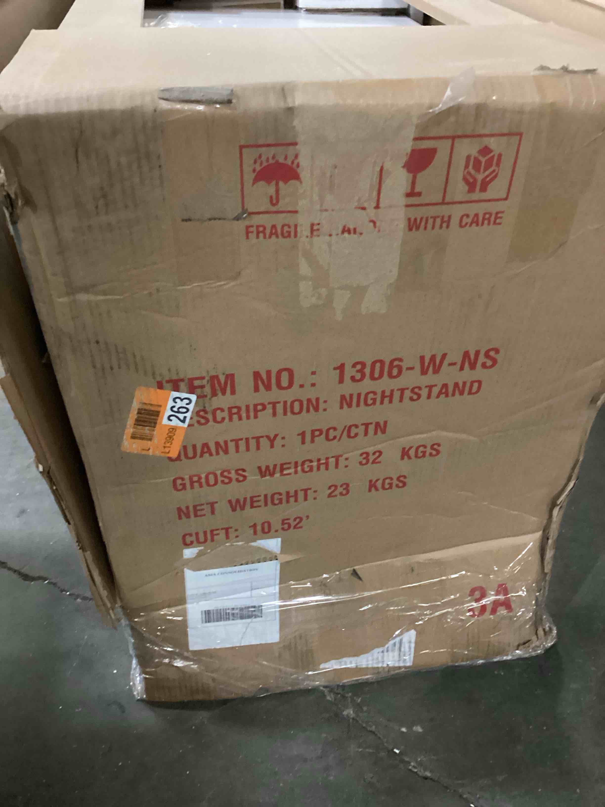https://s3.amazonaws.com/lotting-images-prod/bidfta/BLU5891523_1712327513925.jpeg