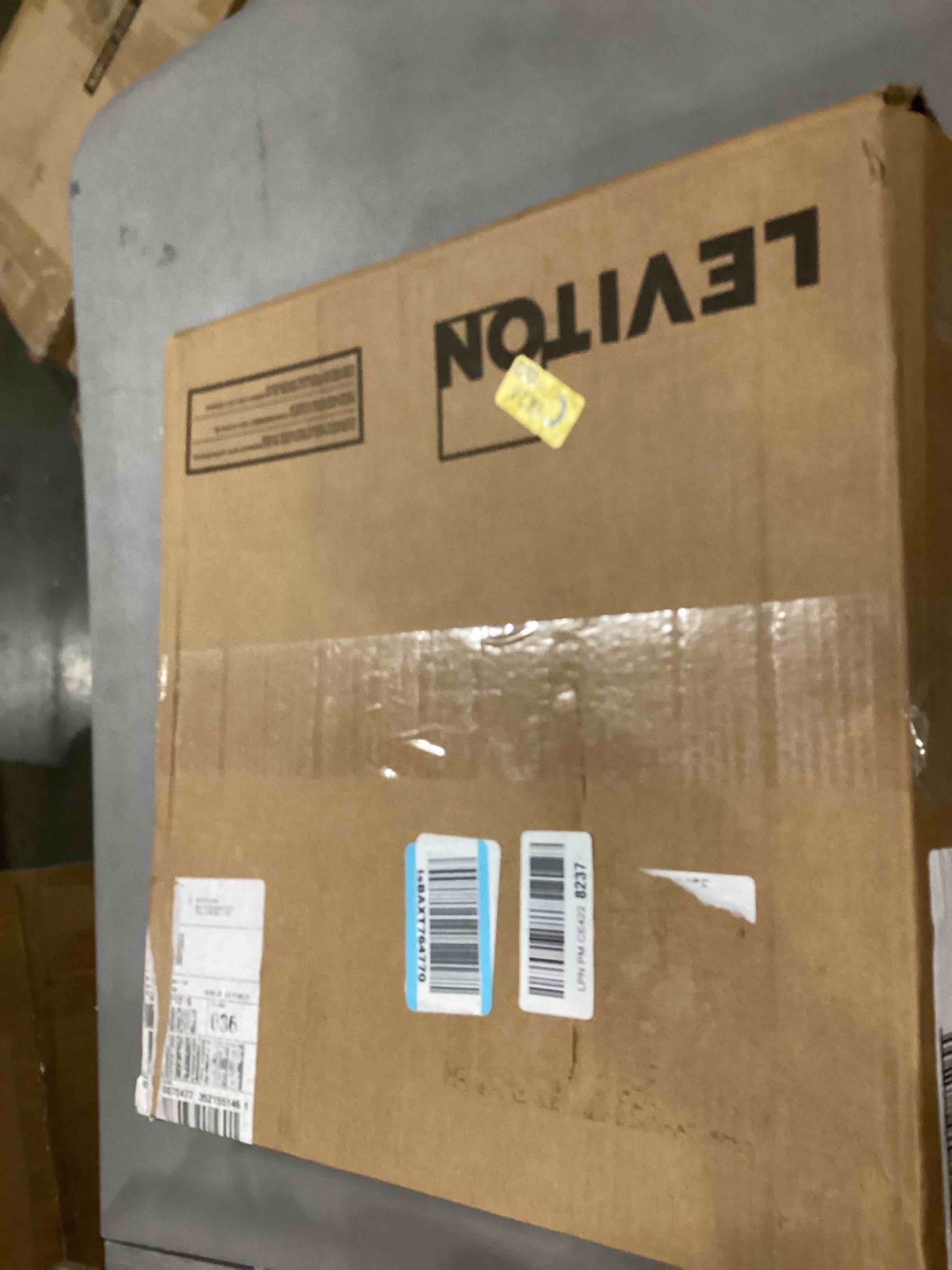 https://s3.amazonaws.com/lotting-images-prod/bidfta/BLU5892616_1712594277240.jpeg