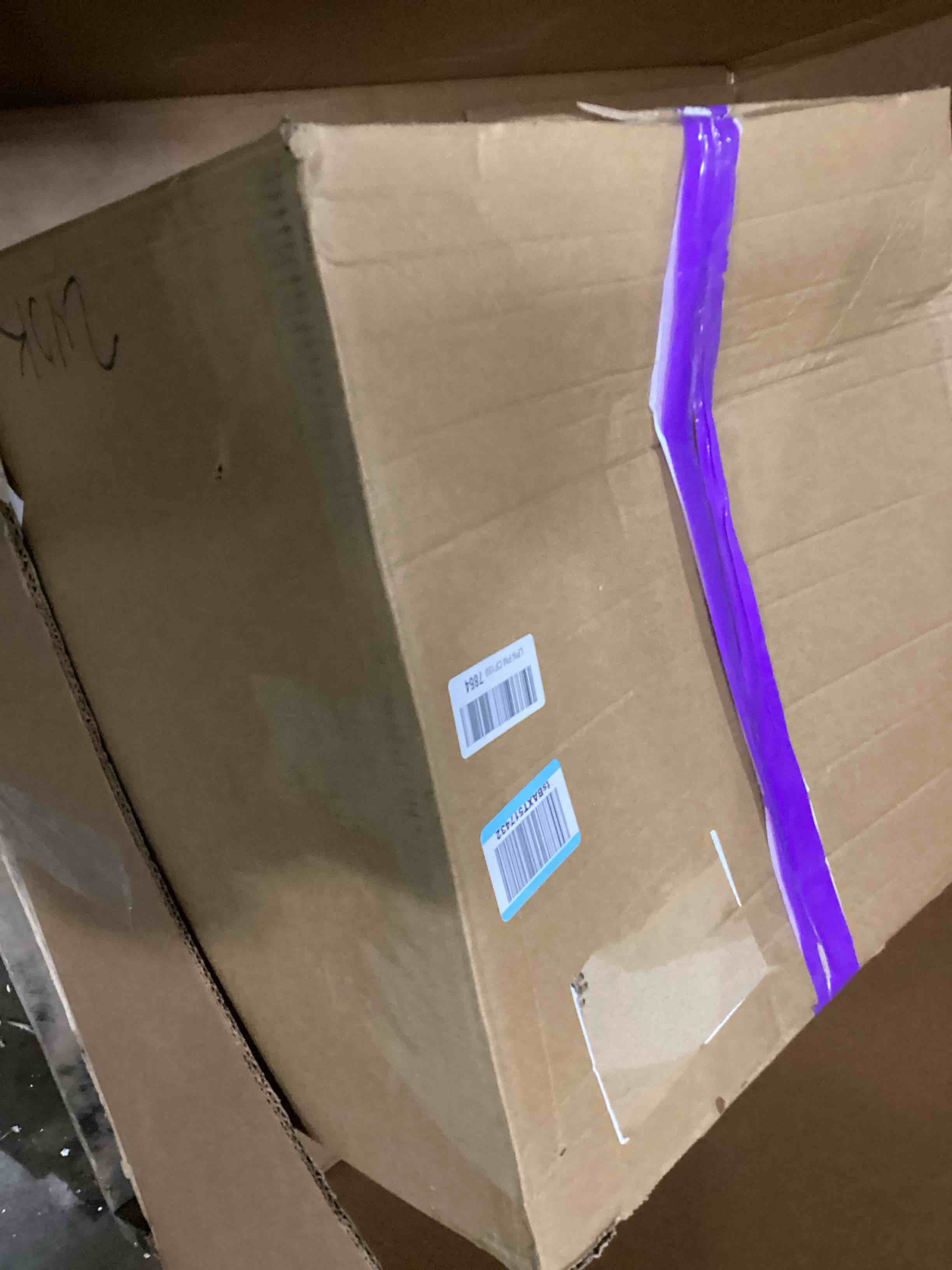 https://s3.amazonaws.com/lotting-images-prod/bidfta/BLU5893136_1713366993894.jpeg