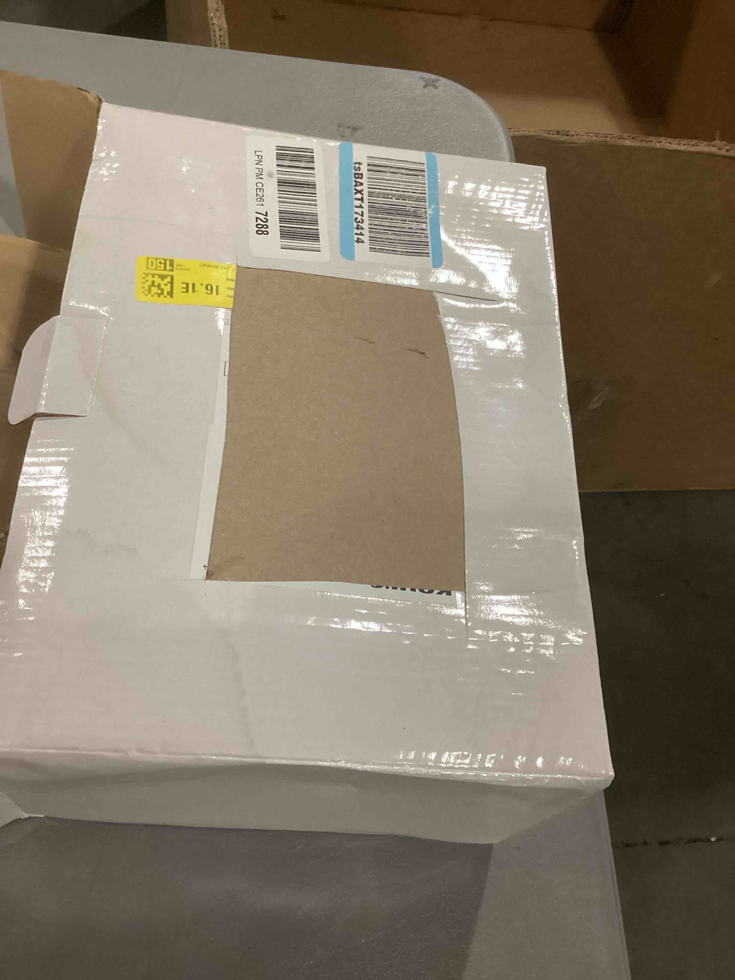 https://s3.amazonaws.com/lotting-images-prod/bidfta/BLU5893688_1713789687023.jpeg