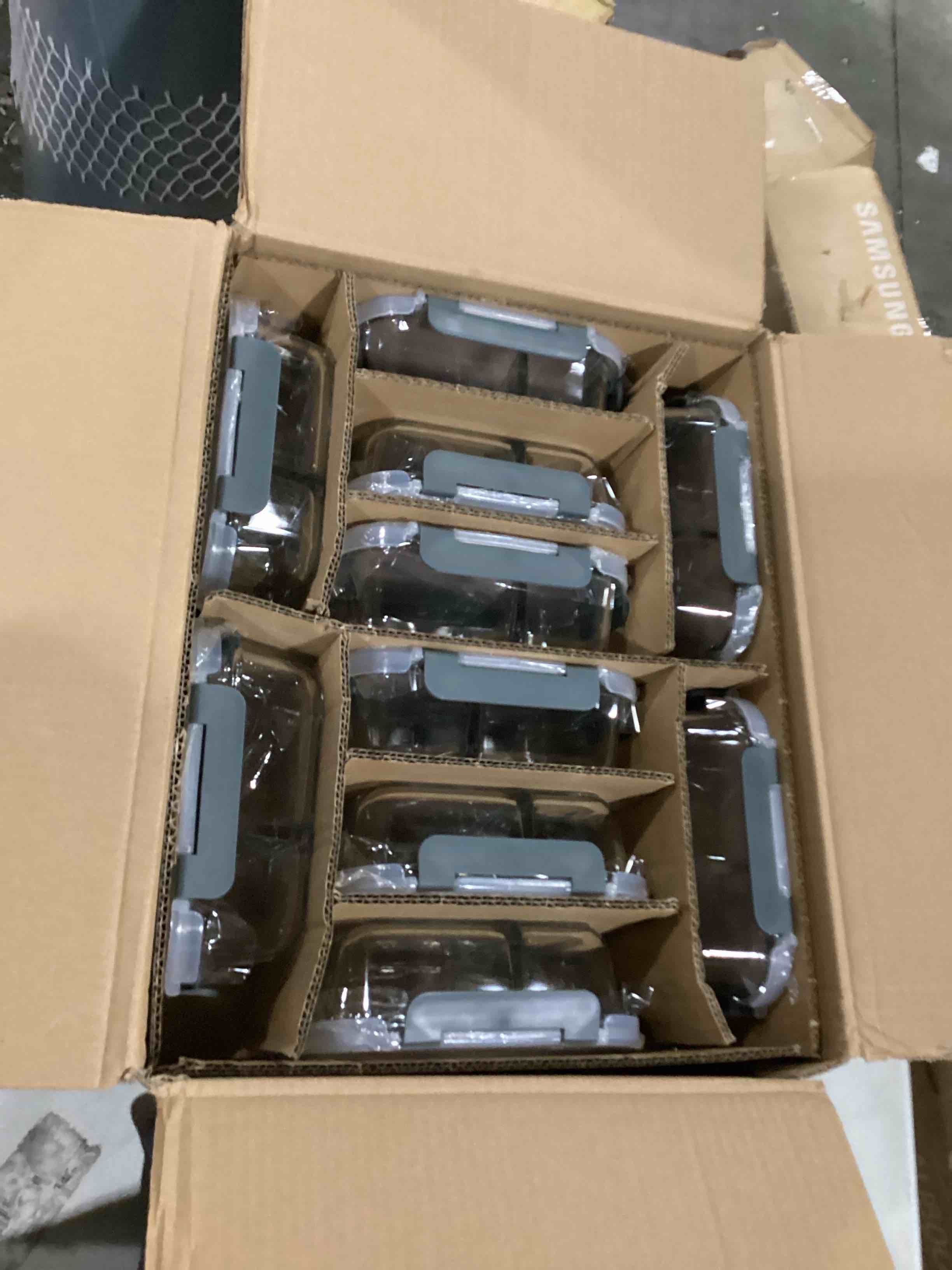 https://s3.amazonaws.com/lotting-images-prod/bidfta/BLU5894141_1712230642748.jpeg