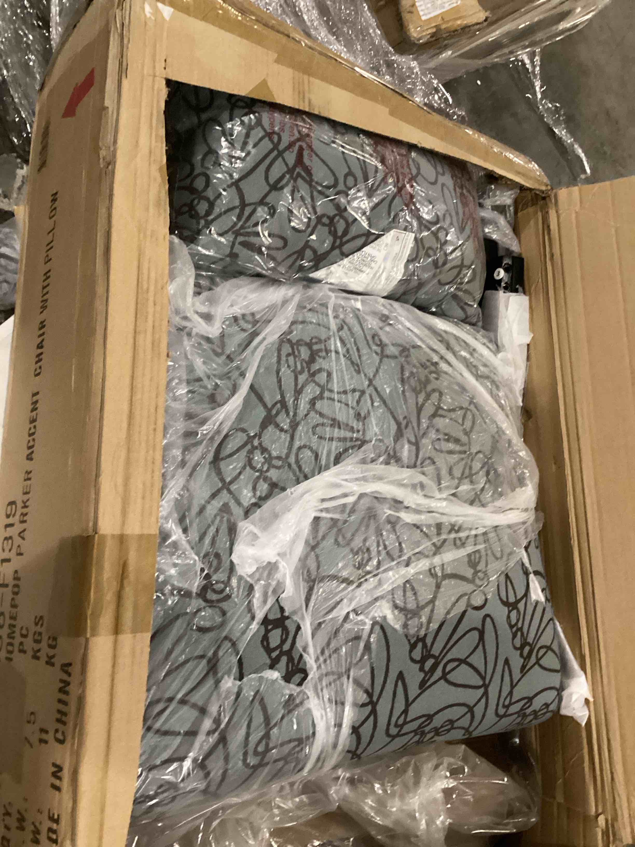 https://s3.amazonaws.com/lotting-images-prod/bidfta/BLU5894884_1713200030532.jpeg
