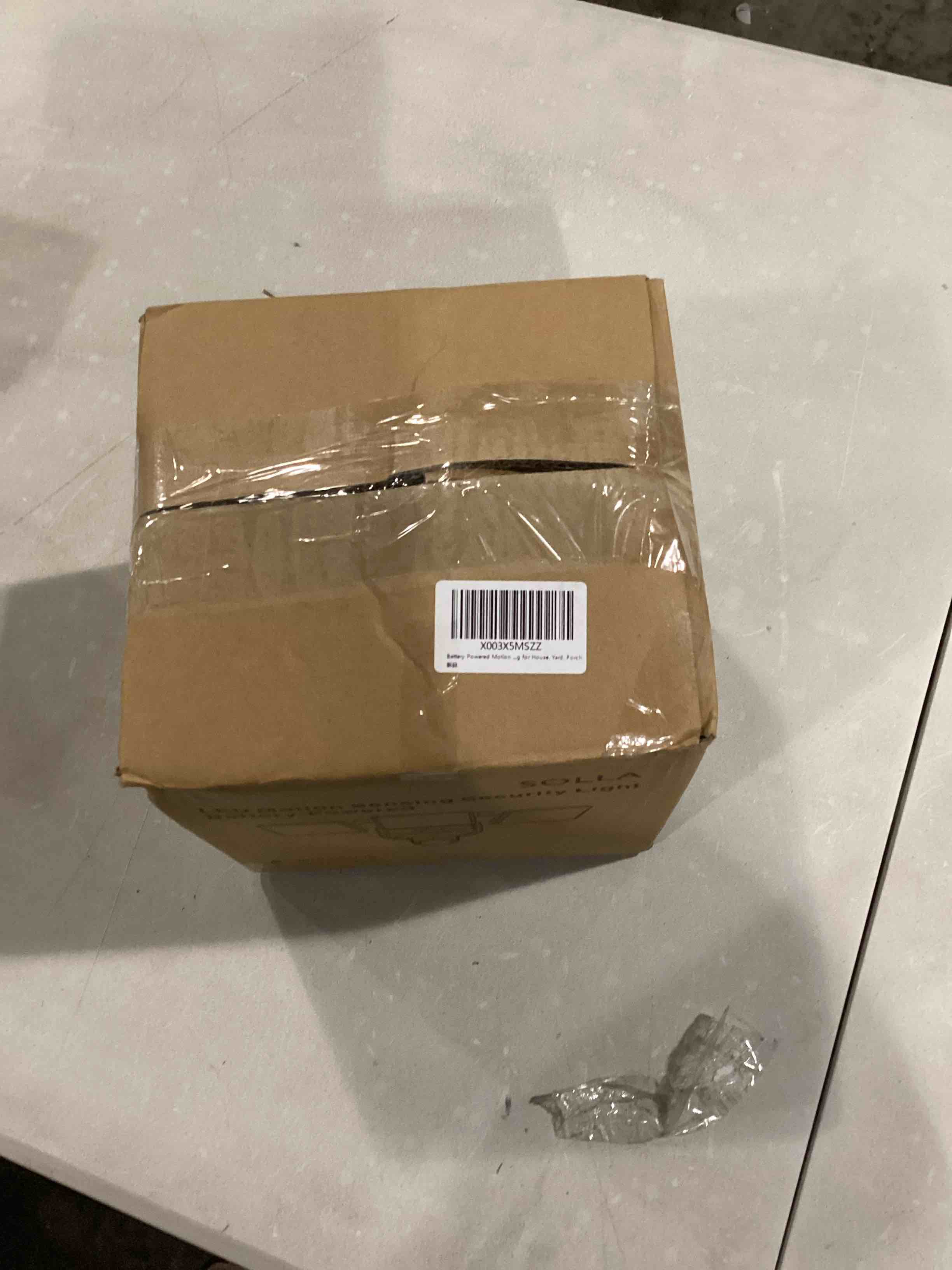 https://s3.amazonaws.com/lotting-images-prod/bidfta/BLU5895035_1713378731697.jpeg