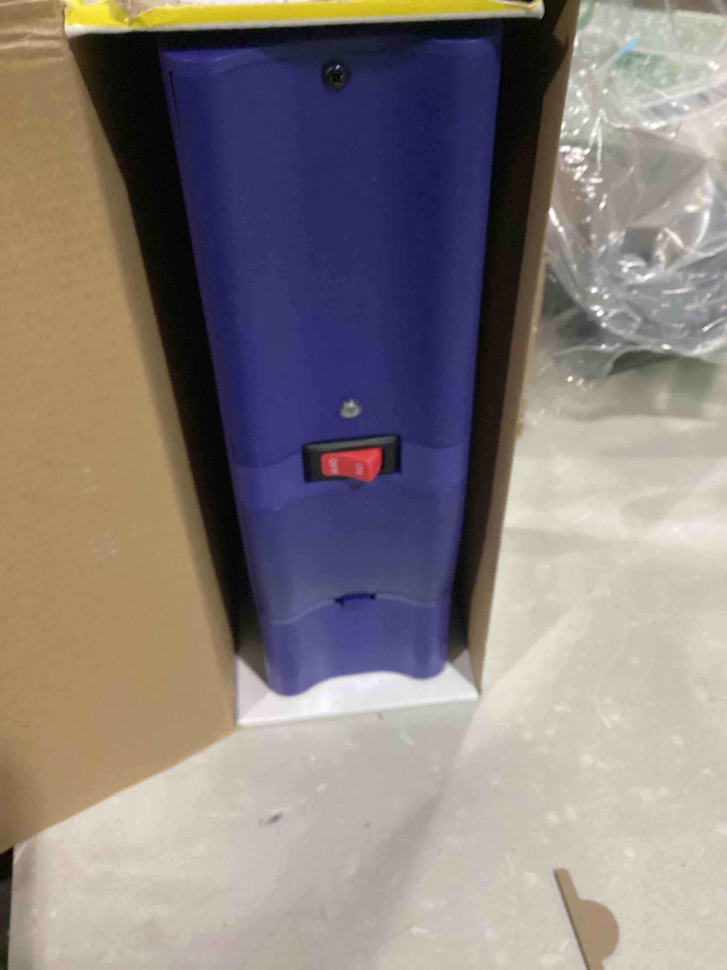 https://s3.amazonaws.com/lotting-images-prod/bidfta/BLU5895089_1713445423518.jpeg