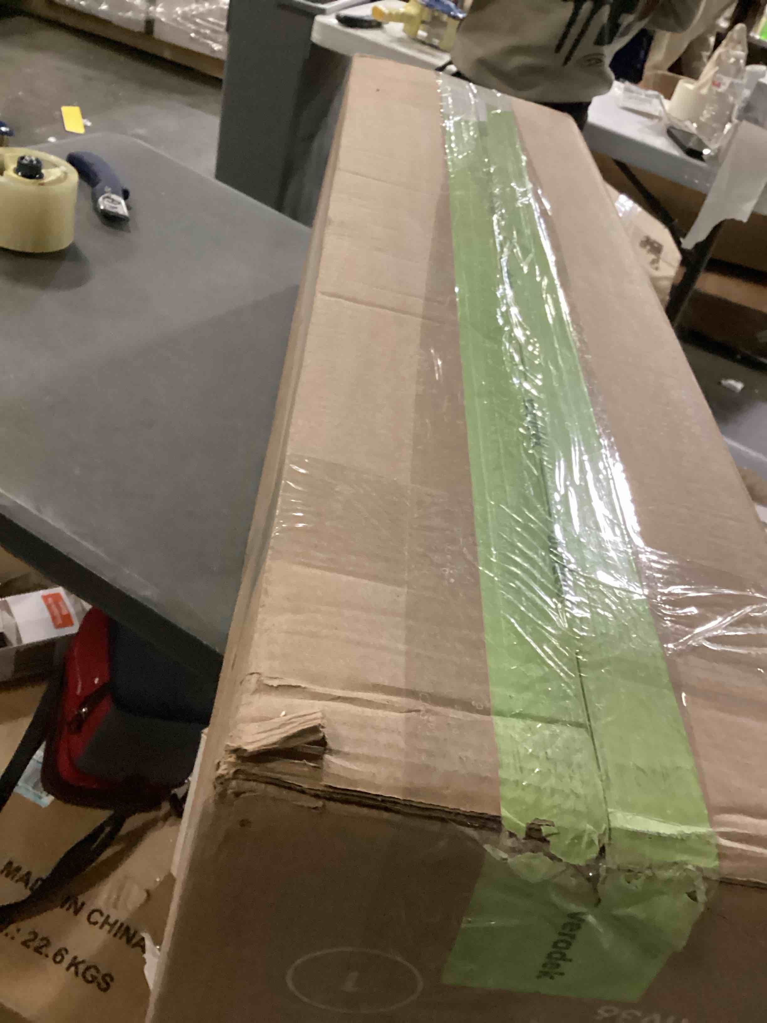 https://s3.amazonaws.com/lotting-images-prod/bidfta/BLU5895668_1712327875963.jpeg