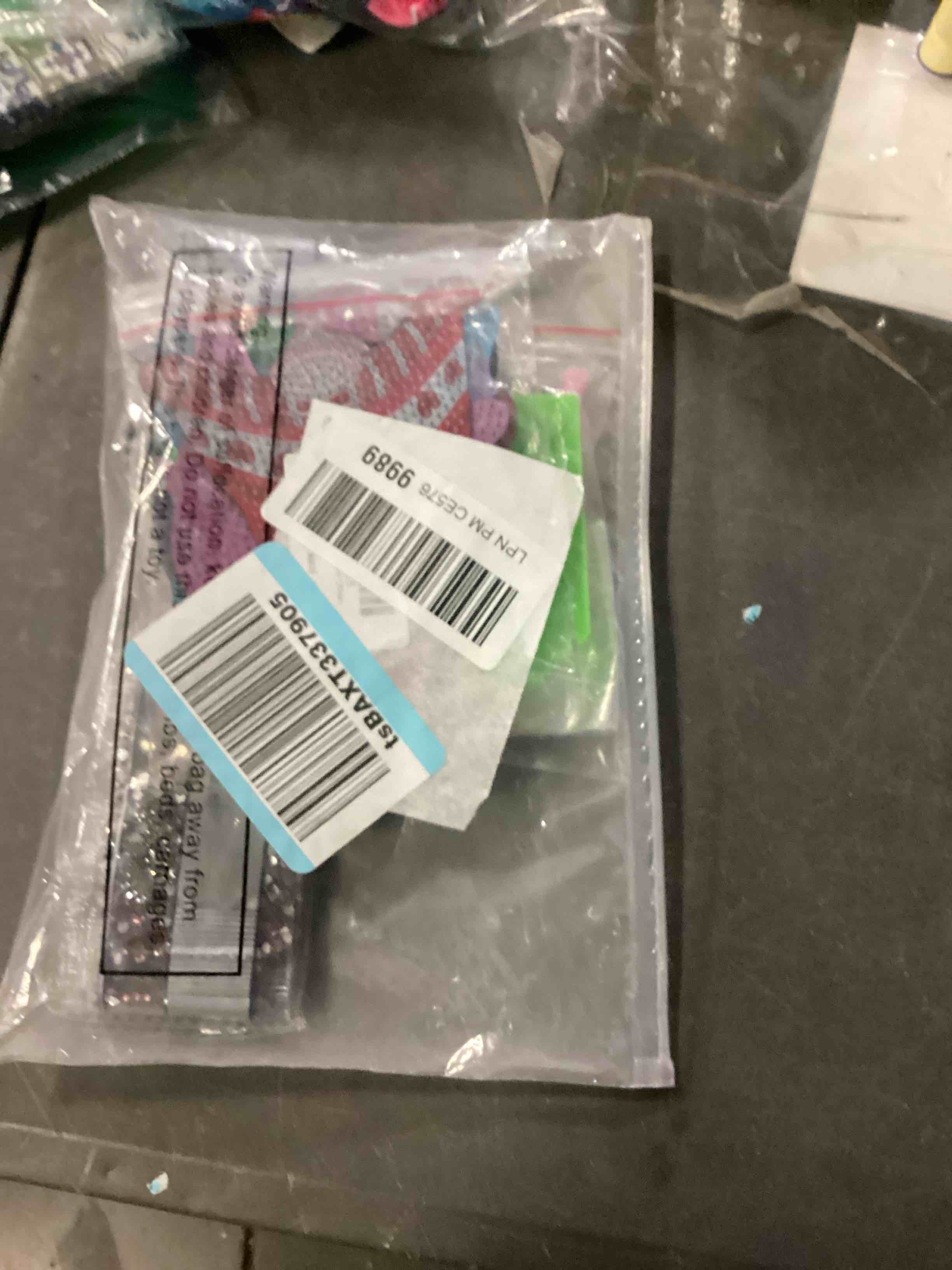 https://s3.amazonaws.com/lotting-images-prod/bidfta/BLU5896562_1713799579924.jpeg
