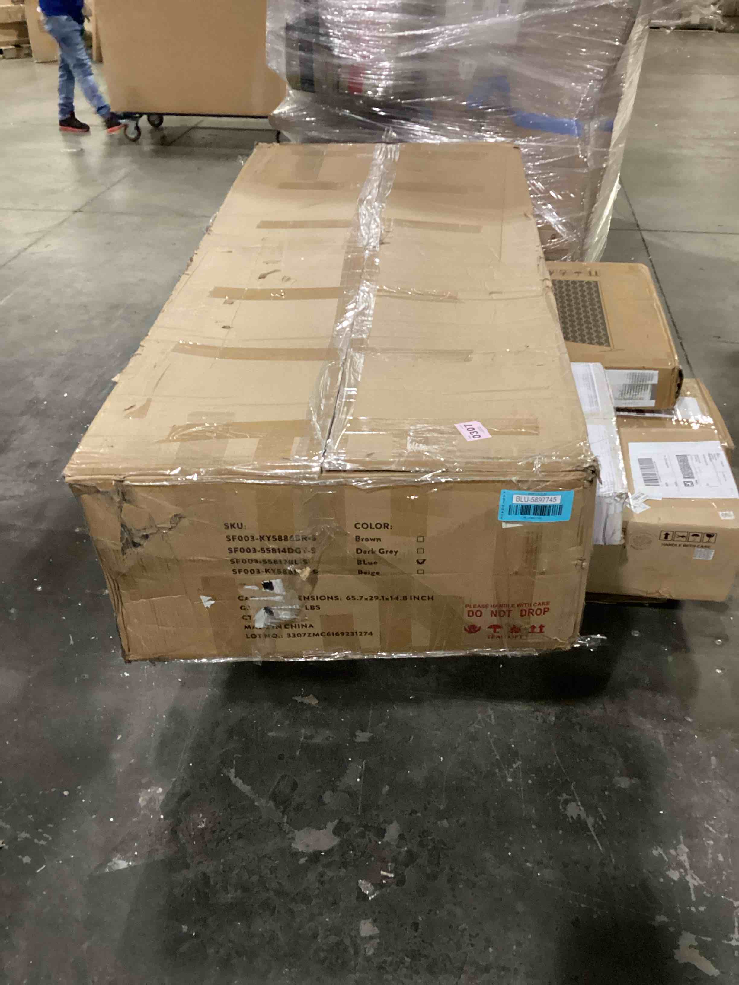 https://s3.amazonaws.com/lotting-images-prod/bidfta/BLU5897745_1713287491251.jpeg