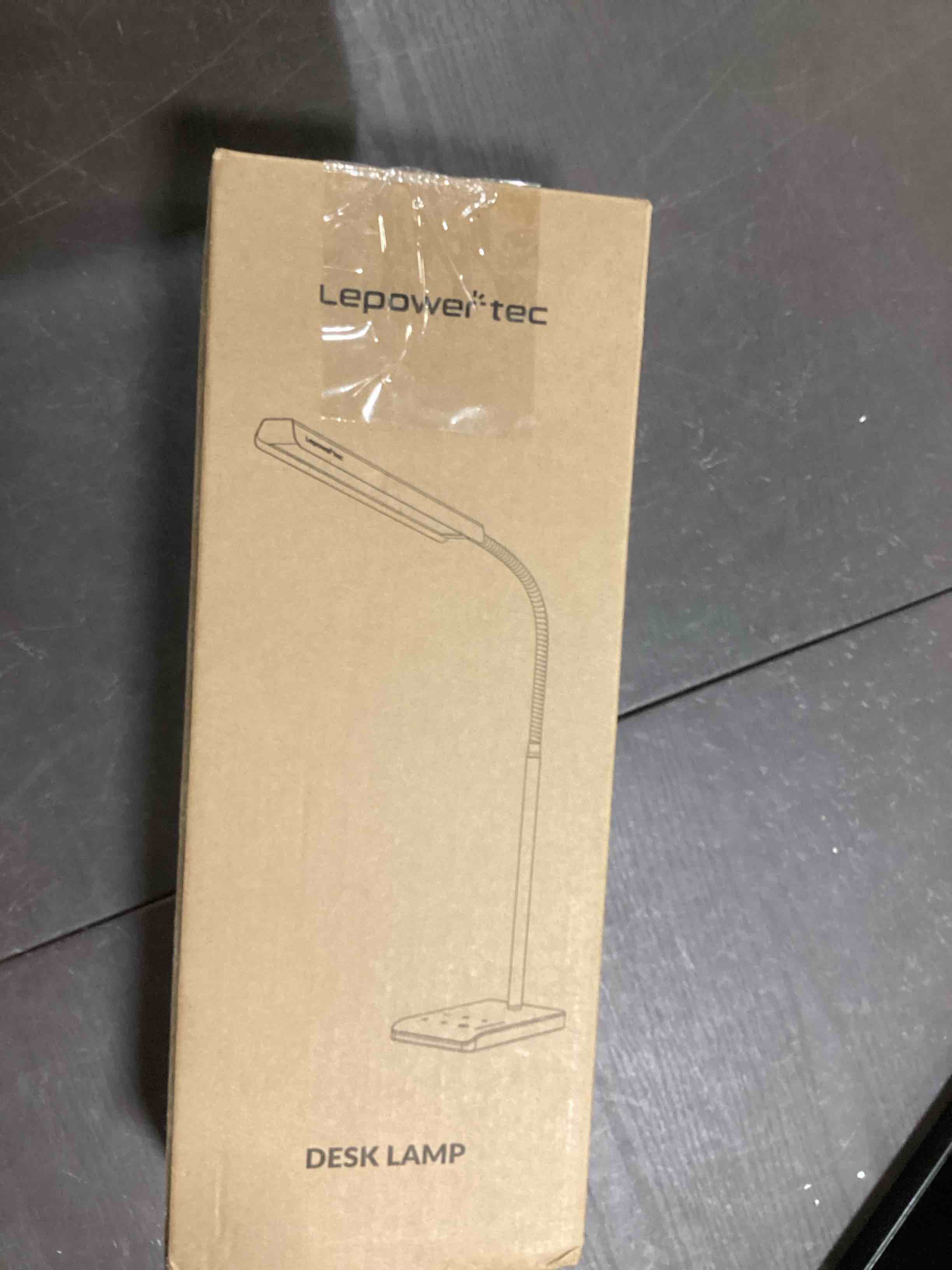 https://s3.amazonaws.com/lotting-images-prod/bidfta/BLU5898016_1713796905798.jpeg