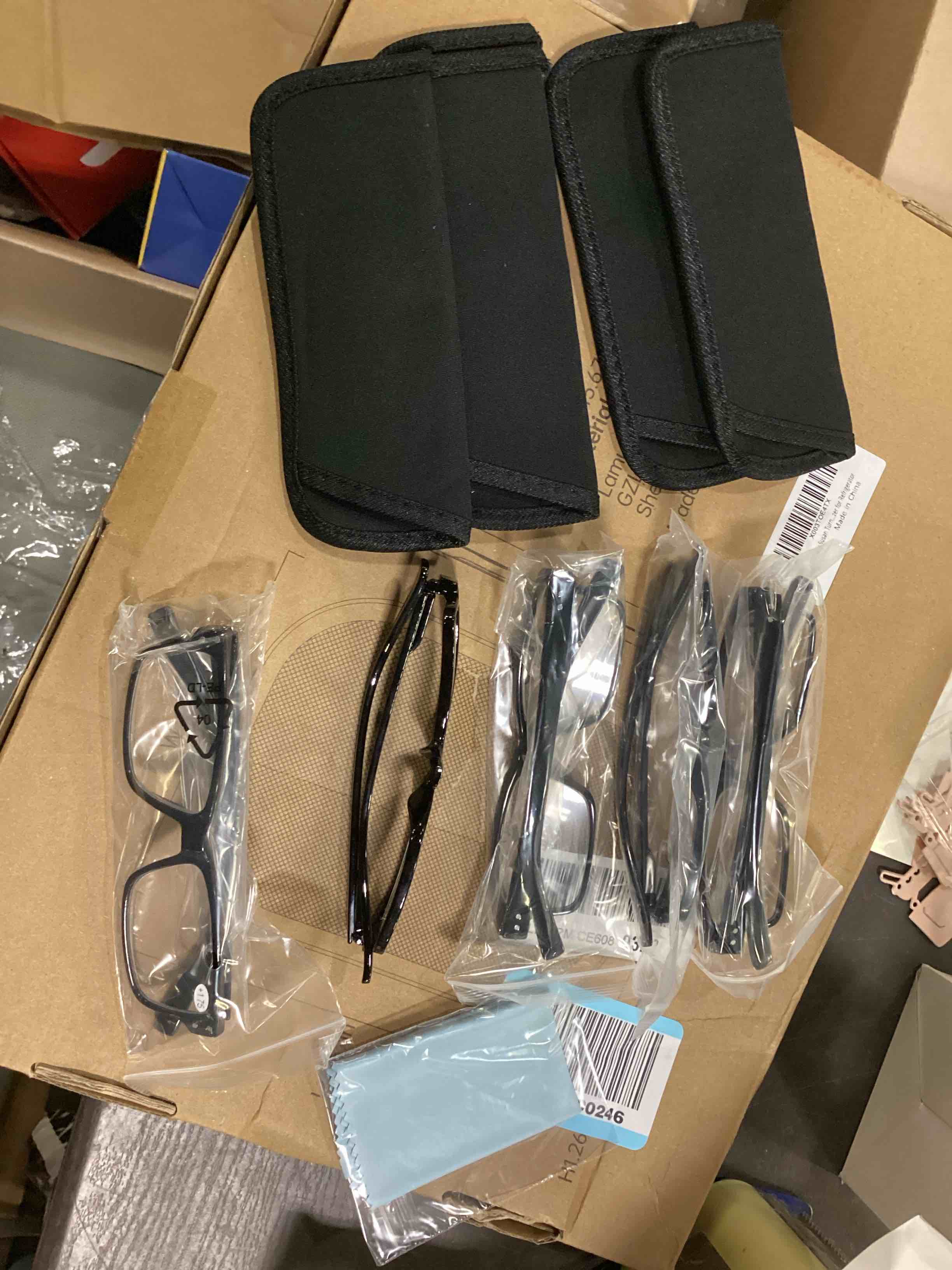 https://s3.amazonaws.com/lotting-images-prod/bidfta/BLU5898051_1713805832890.jpeg