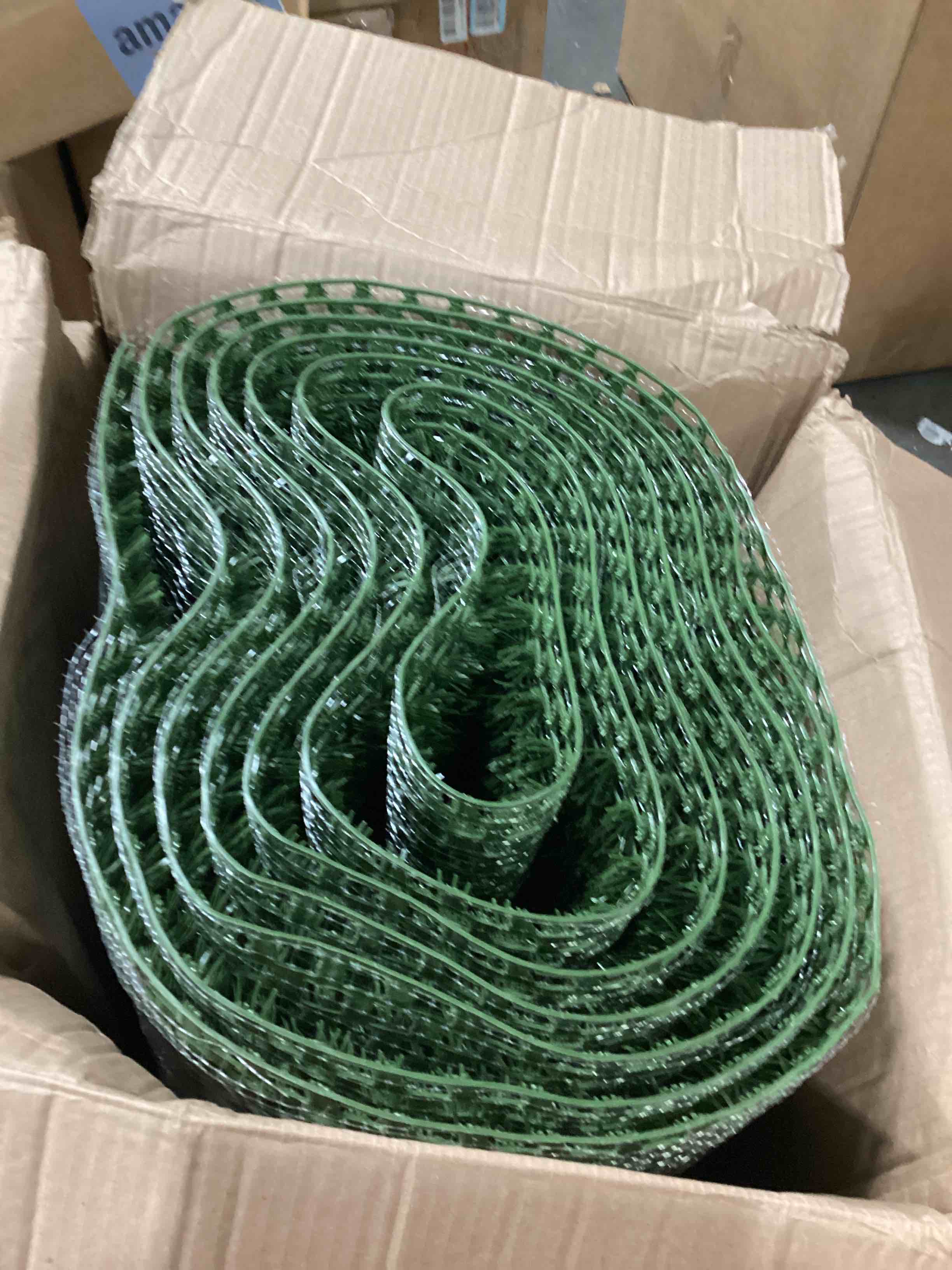 https://s3.amazonaws.com/lotting-images-prod/bidfta/BLU5898385_1714050137329.jpeg