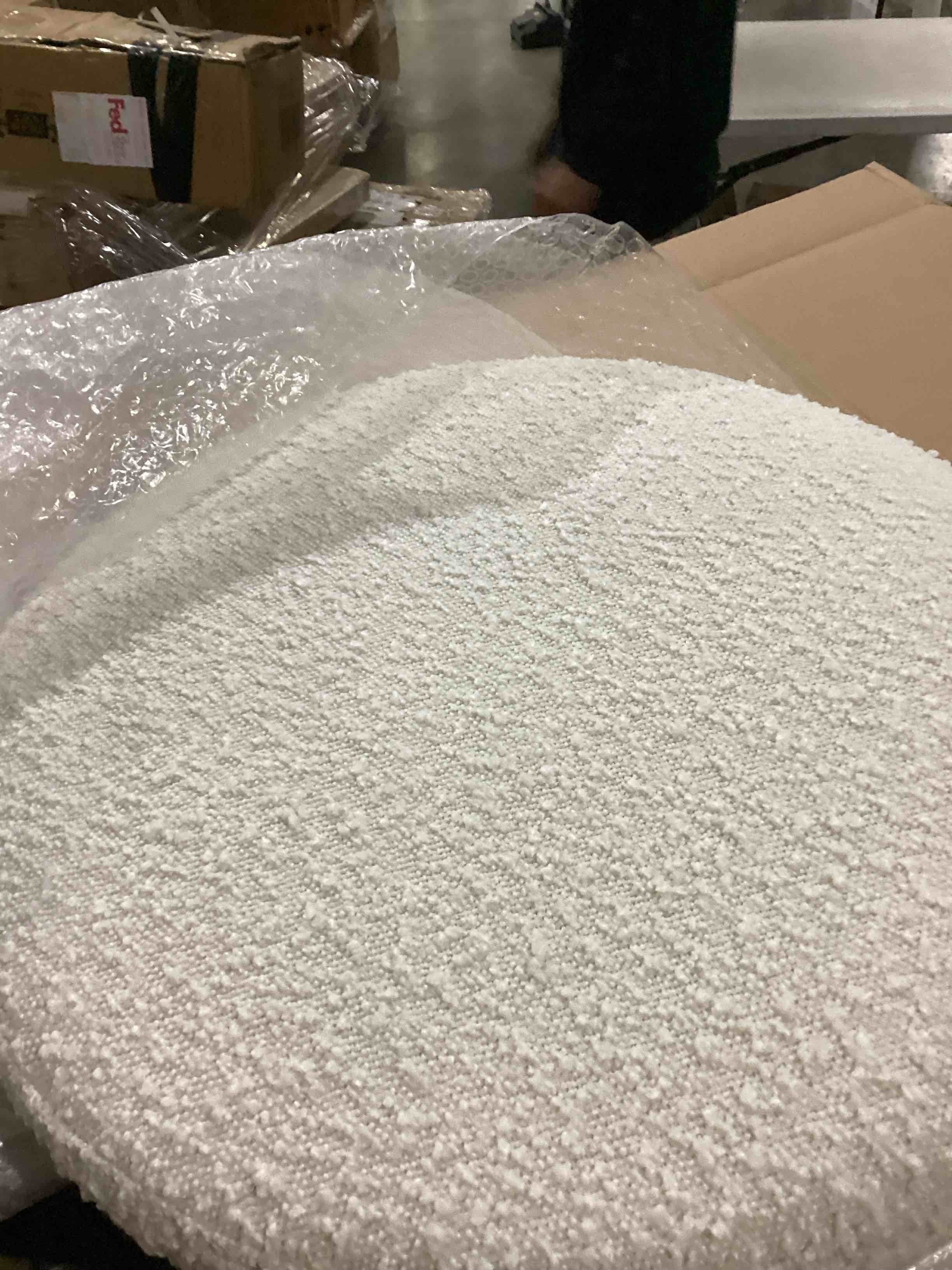 https://s3.amazonaws.com/lotting-images-prod/bidfta/BLU5898588_1711739803609.jpeg