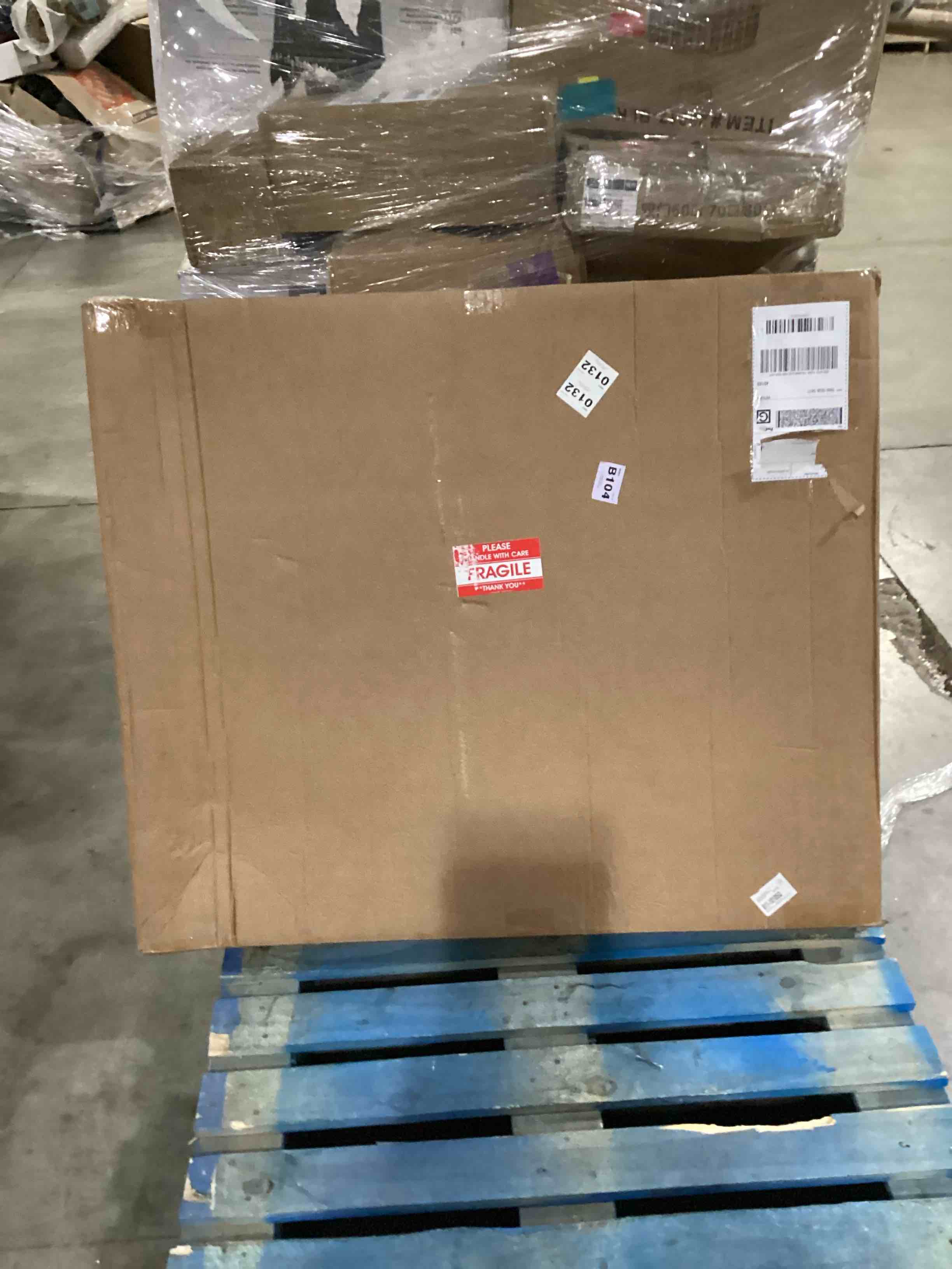 https://s3.amazonaws.com/lotting-images-prod/bidfta/BLU5898656_1712057880980.jpeg