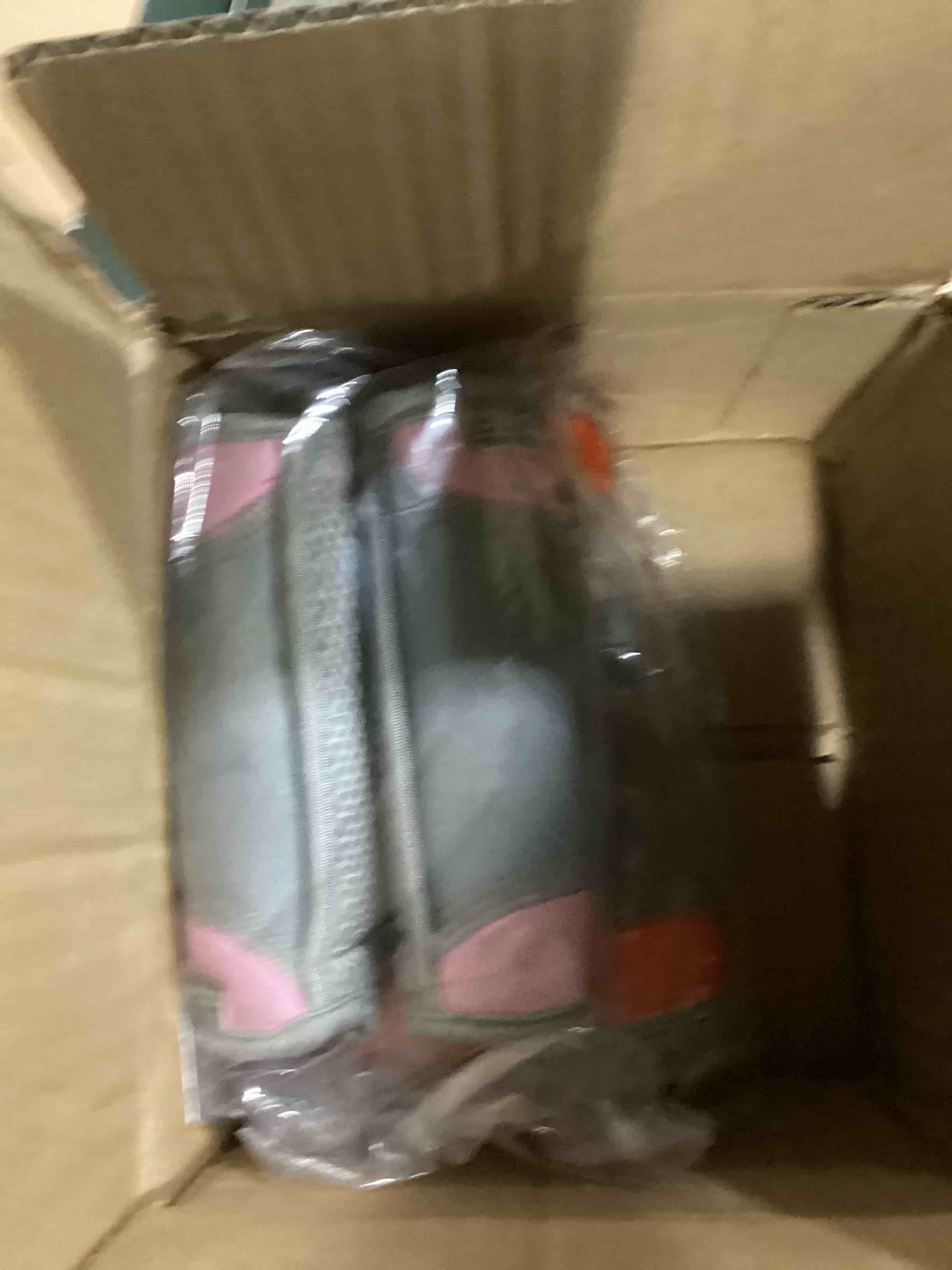 https://s3.amazonaws.com/lotting-images-prod/bidfta/BLU5899497_1713444141329.jpeg