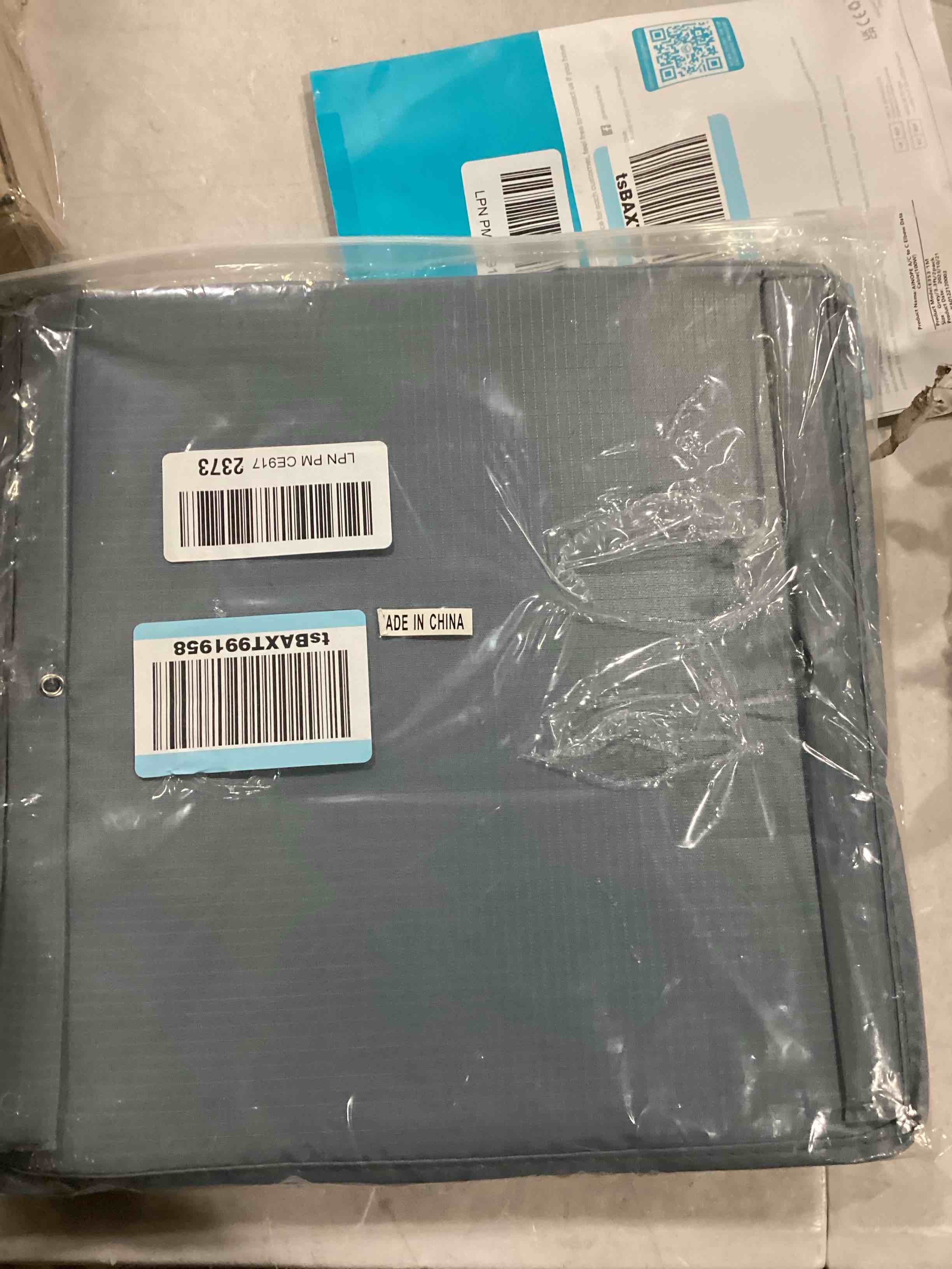 https://s3.amazonaws.com/lotting-images-prod/bidfta/BLU5899756_1713544585871.jpeg