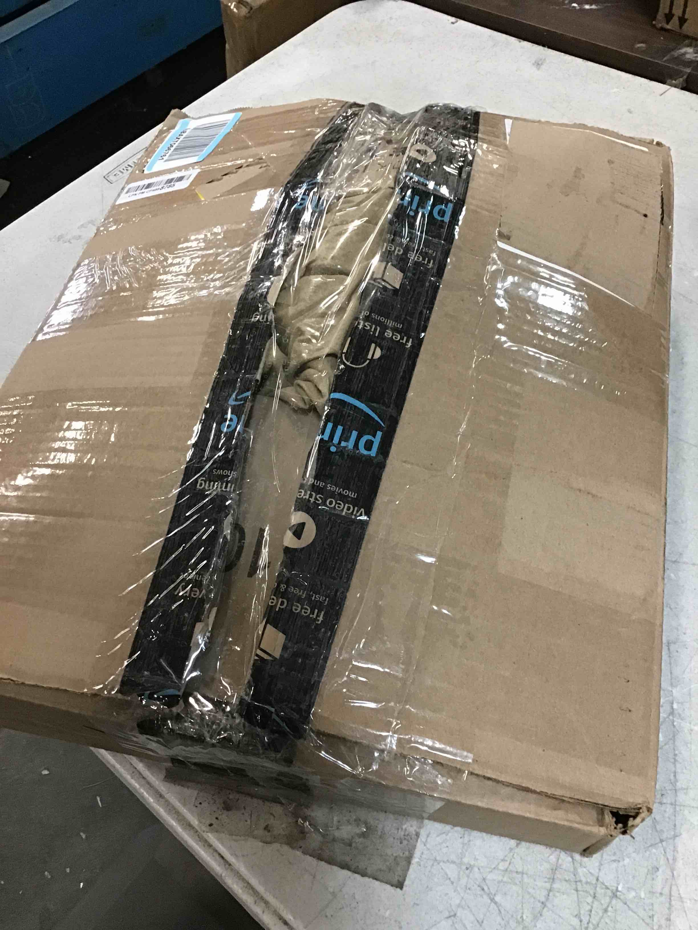 https://s3.amazonaws.com/lotting-images-prod/bidfta/BLU5900532_1711119288939.jpeg