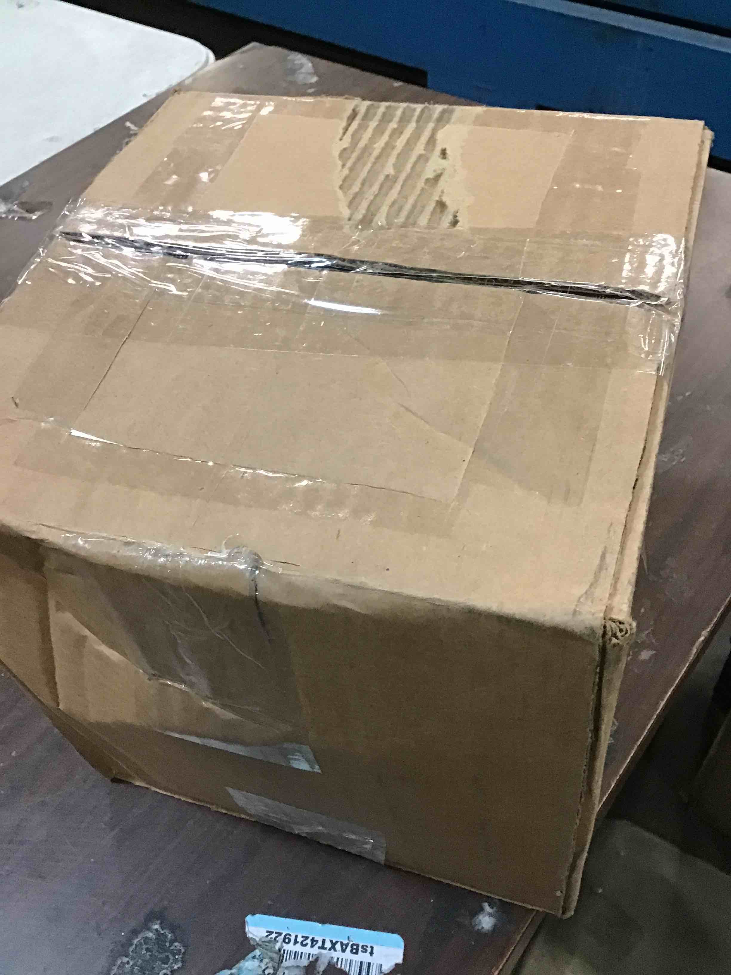 https://s3.amazonaws.com/lotting-images-prod/bidfta/BLU5900673_1711195853249.jpeg