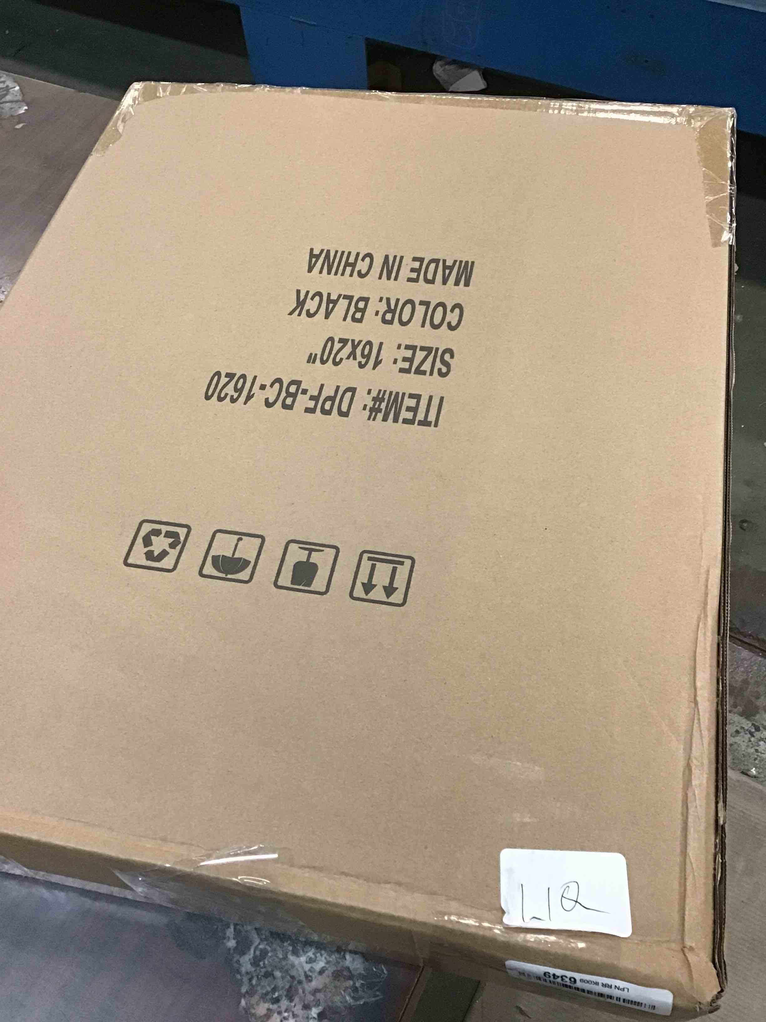 https://s3.amazonaws.com/lotting-images-prod/bidfta/BLU5900767_1711206980710.jpeg