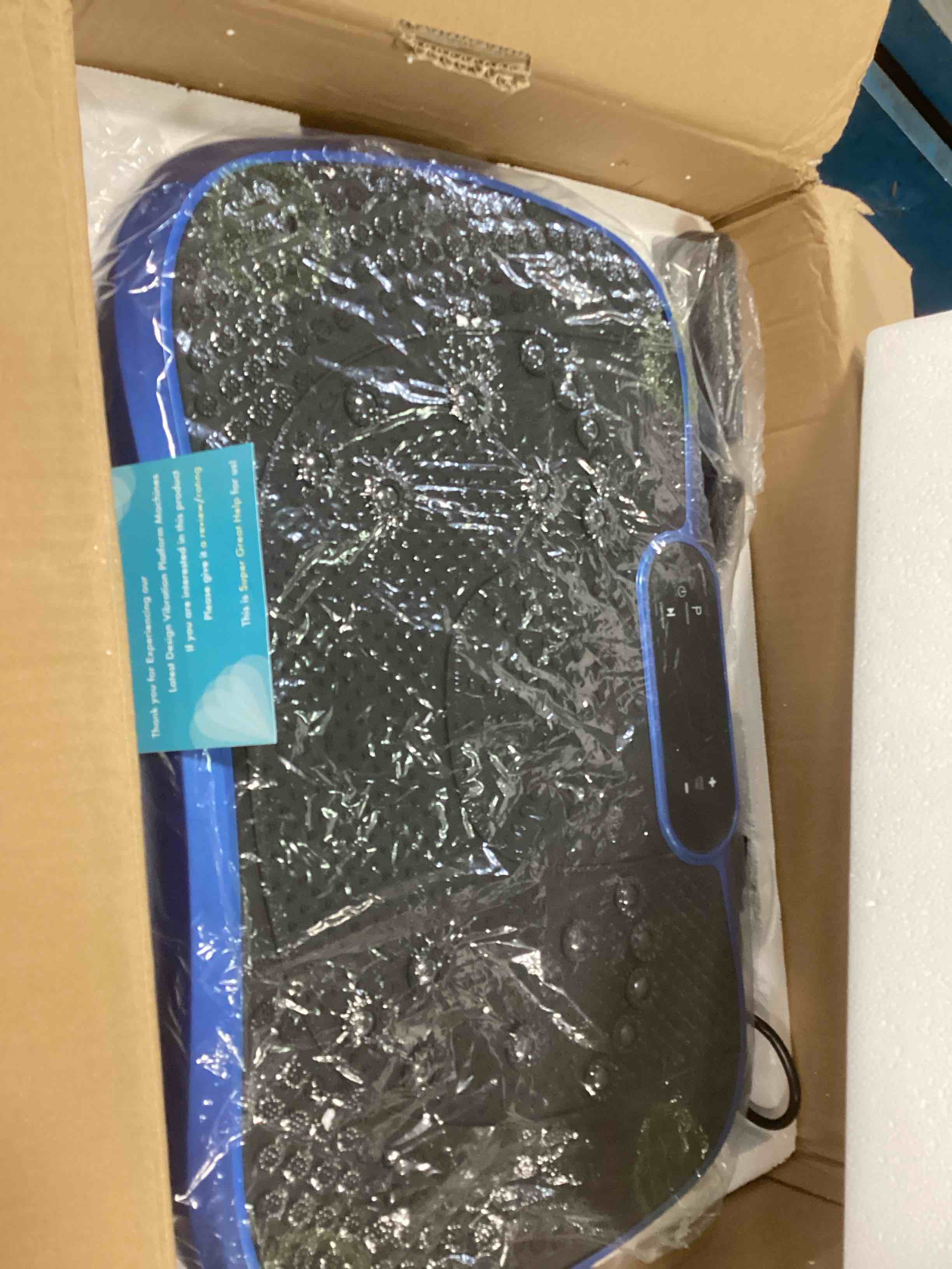 https://s3.amazonaws.com/lotting-images-prod/bidfta/BLU5901806_1710951202382.jpeg