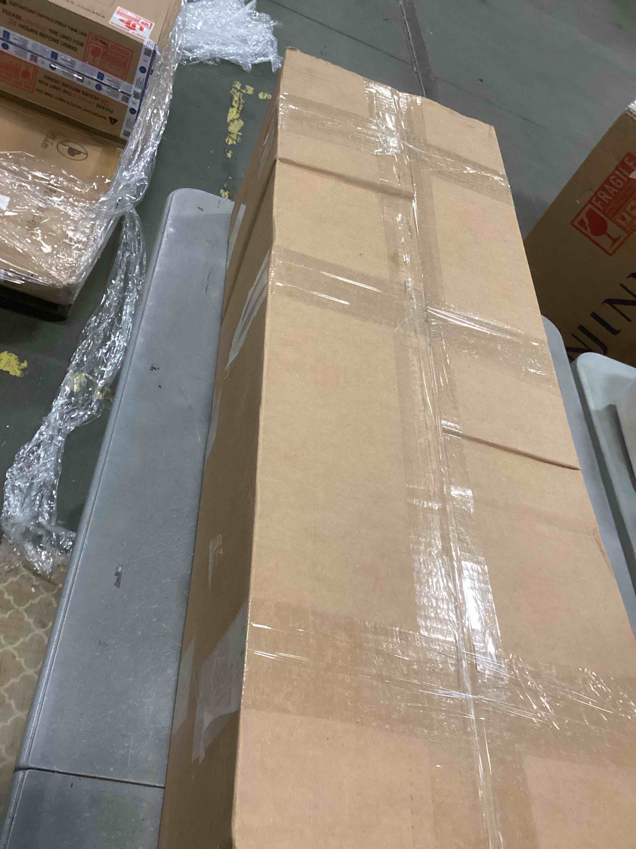 https://s3.amazonaws.com/lotting-images-prod/bidfta/BLU5901891_1711020606350.jpeg