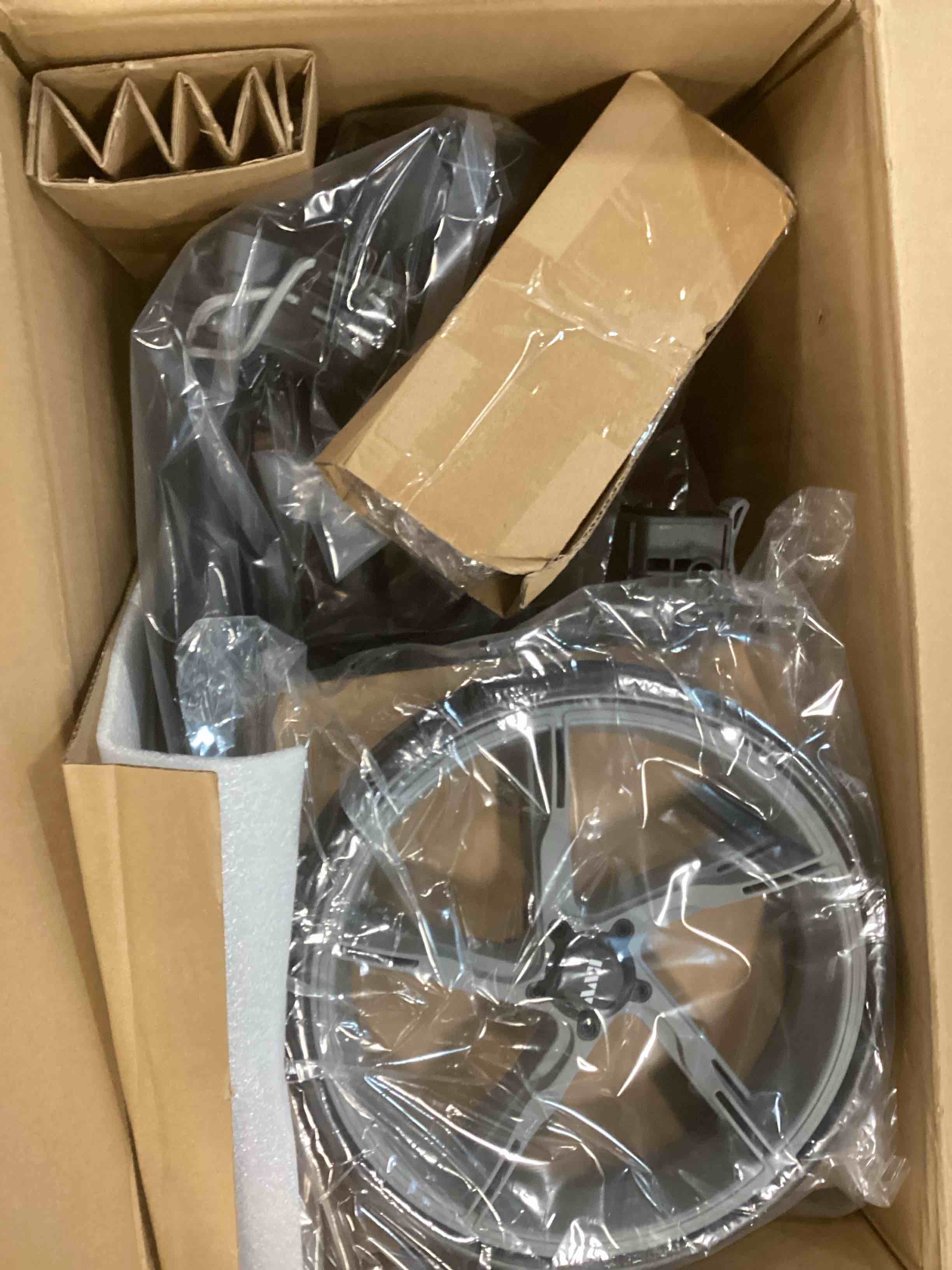https://s3.amazonaws.com/lotting-images-prod/bidfta/BLU5902419_1711208697262.jpeg