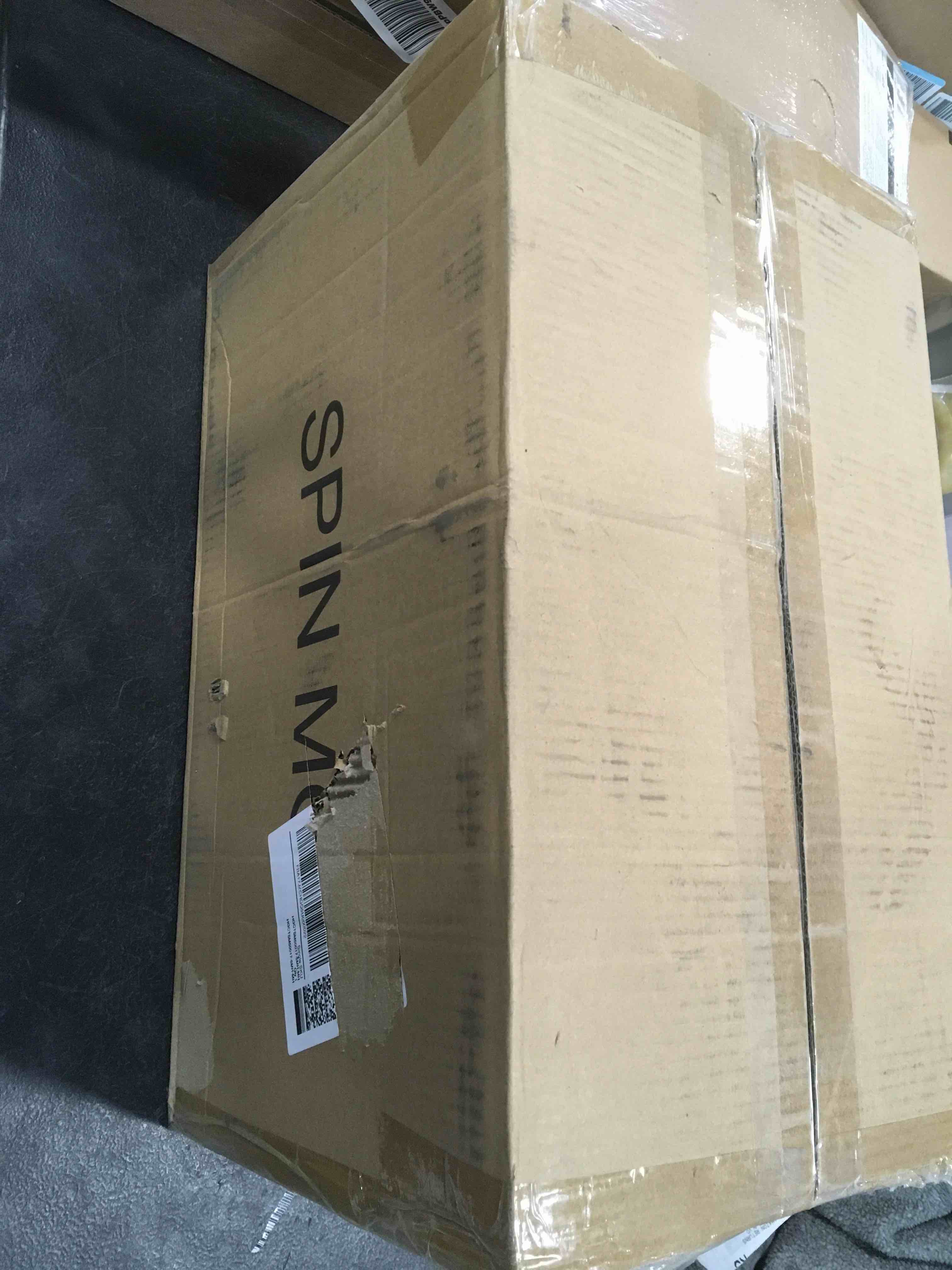 https://s3.amazonaws.com/lotting-images-prod/bidfta/BLU5902640_1711382497155.jpeg