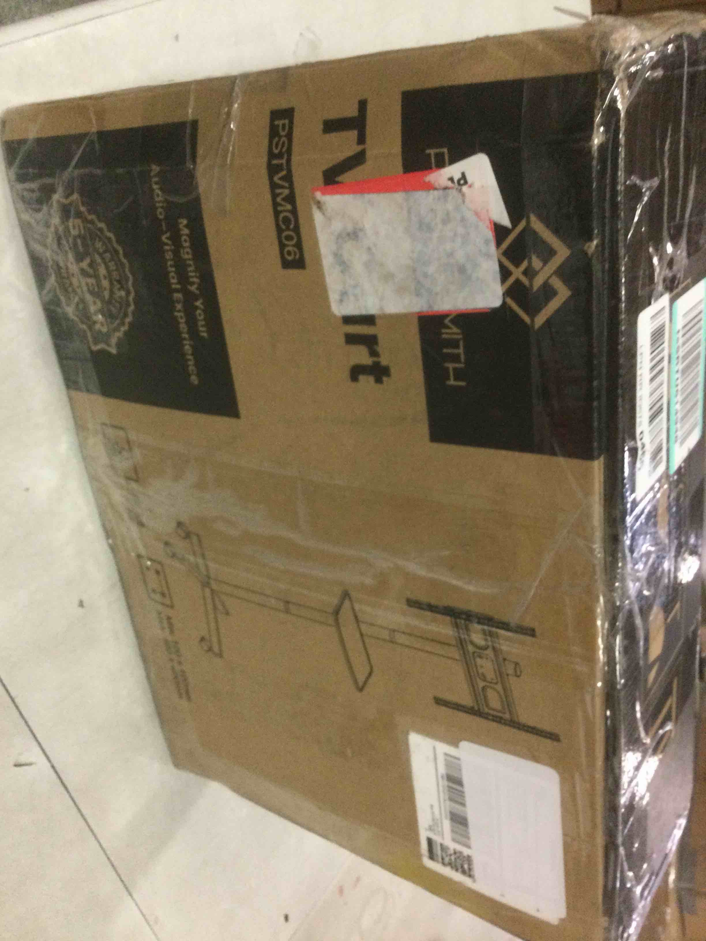 https://s3.amazonaws.com/lotting-images-prod/bidfta/BLU5903158_1711642103959.jpeg