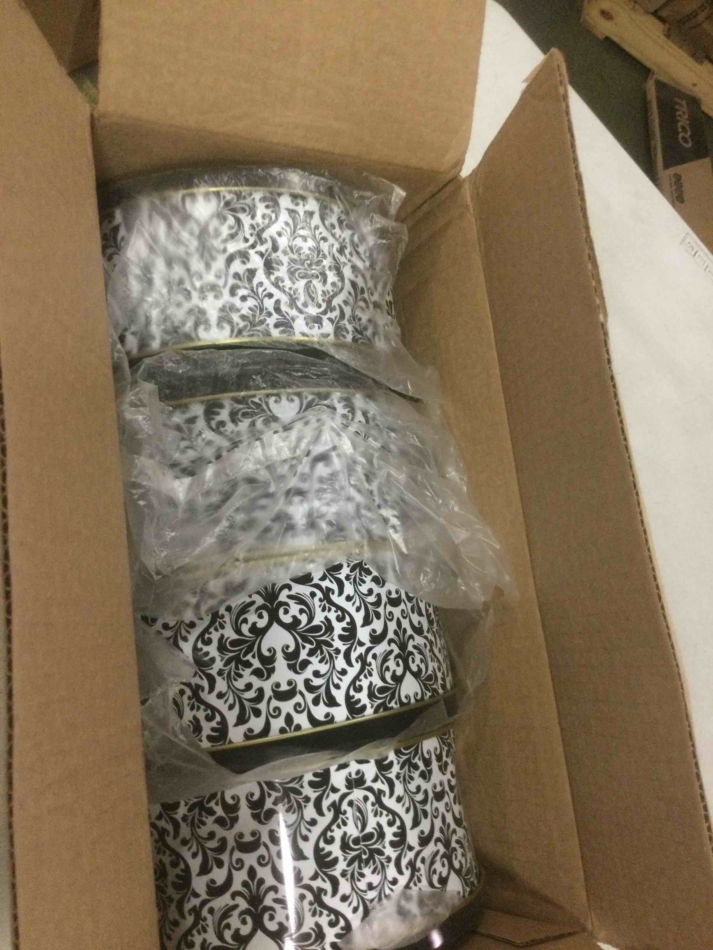 https://s3.amazonaws.com/lotting-images-prod/bidfta/BLU5903160_1711642230165.jpeg