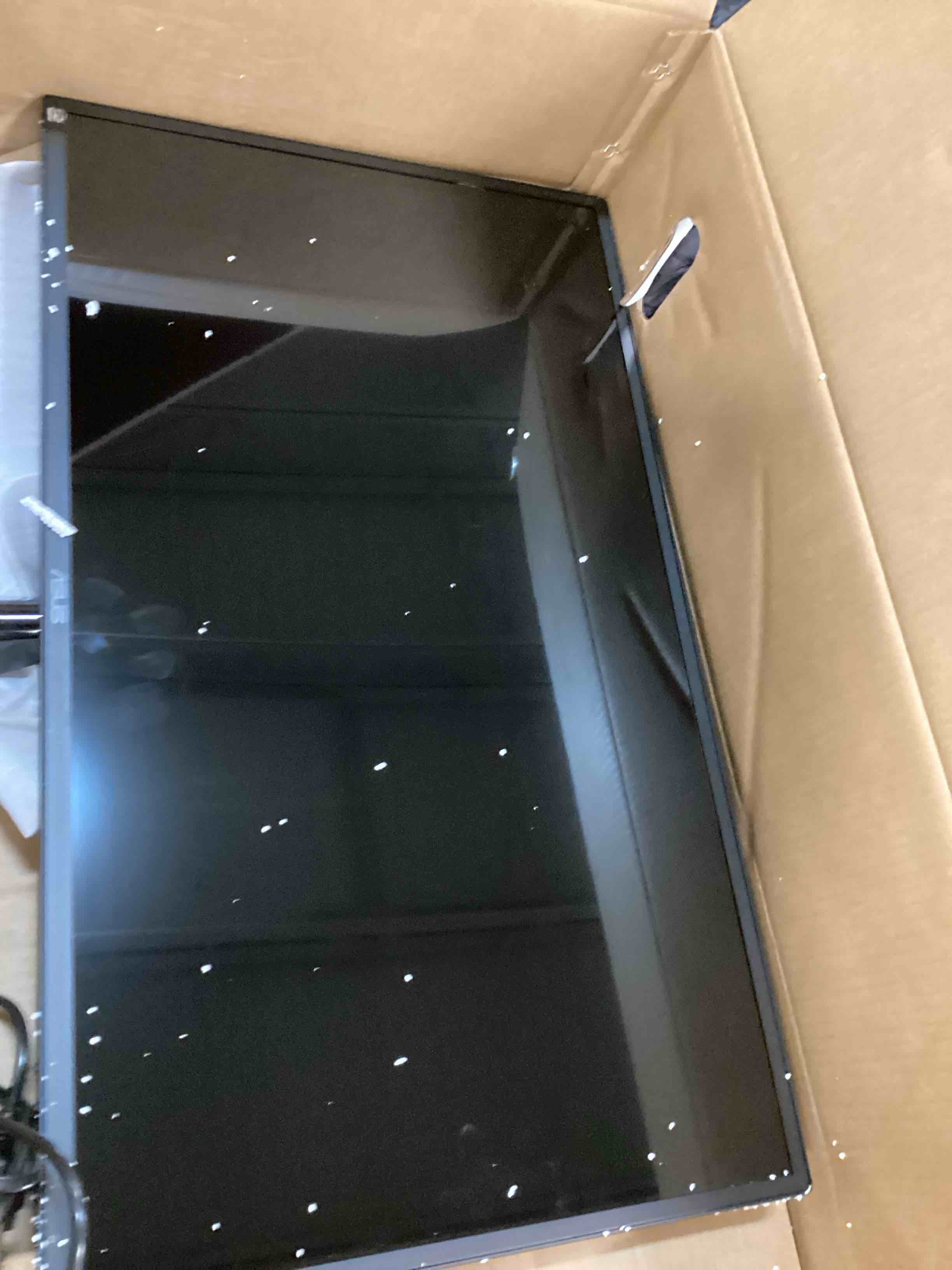 https://s3.amazonaws.com/lotting-images-prod/bidfta/BLU5904162_1712083281118.jpeg
